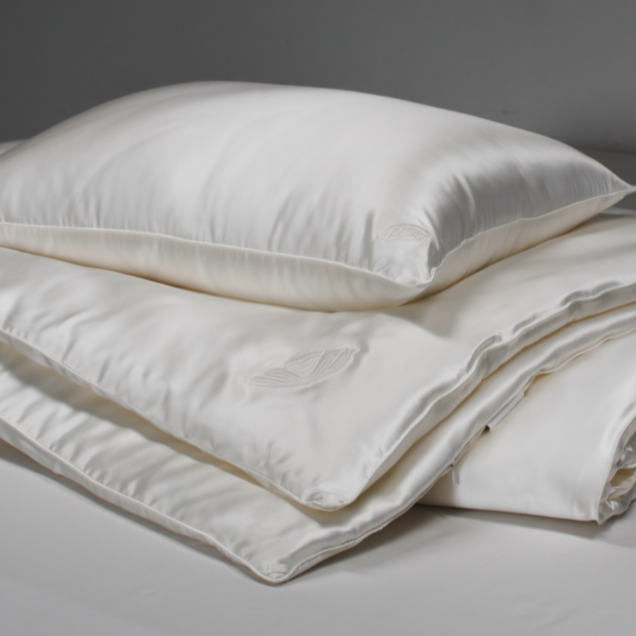 All Season Silk Filled Comforter with Silk Shell by Perle Silk - product image 2 for Resin Society