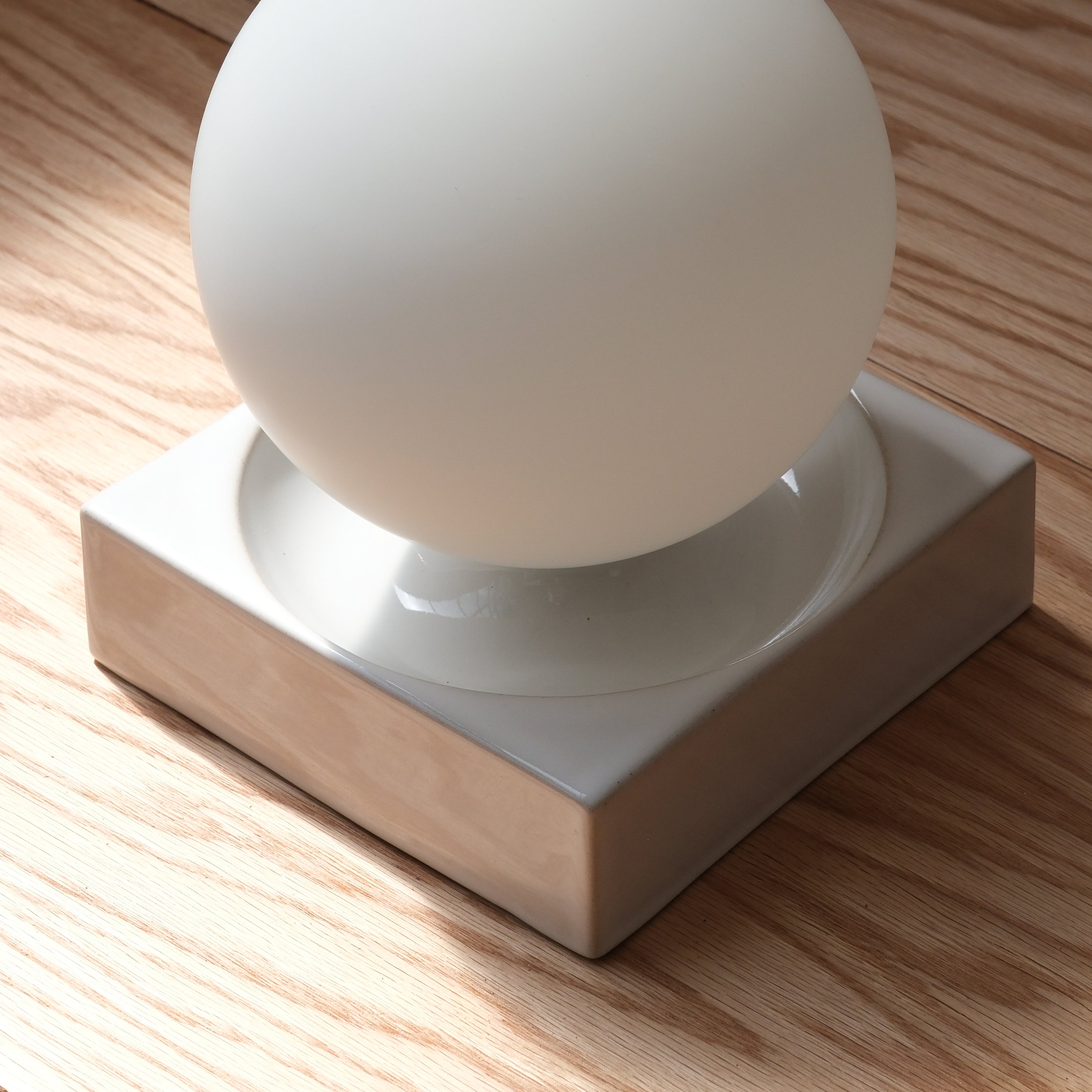 Cubic Table Lamp by Misewell - product image 2 for Resin Society