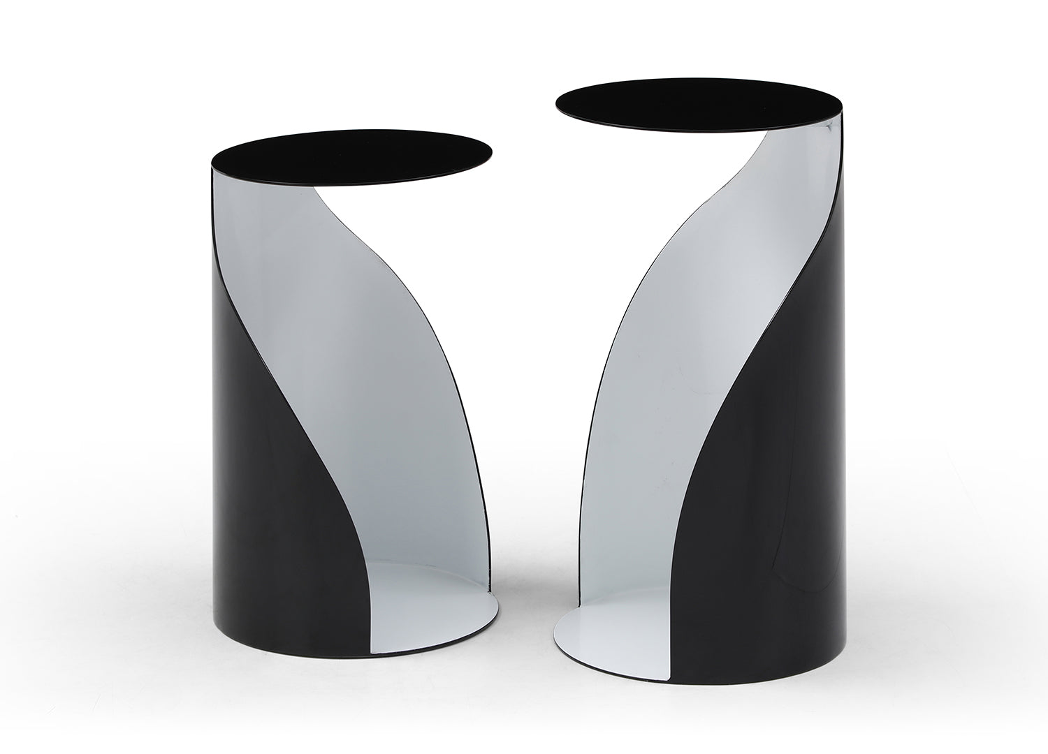 Willie Side Table detail image - Resin Society