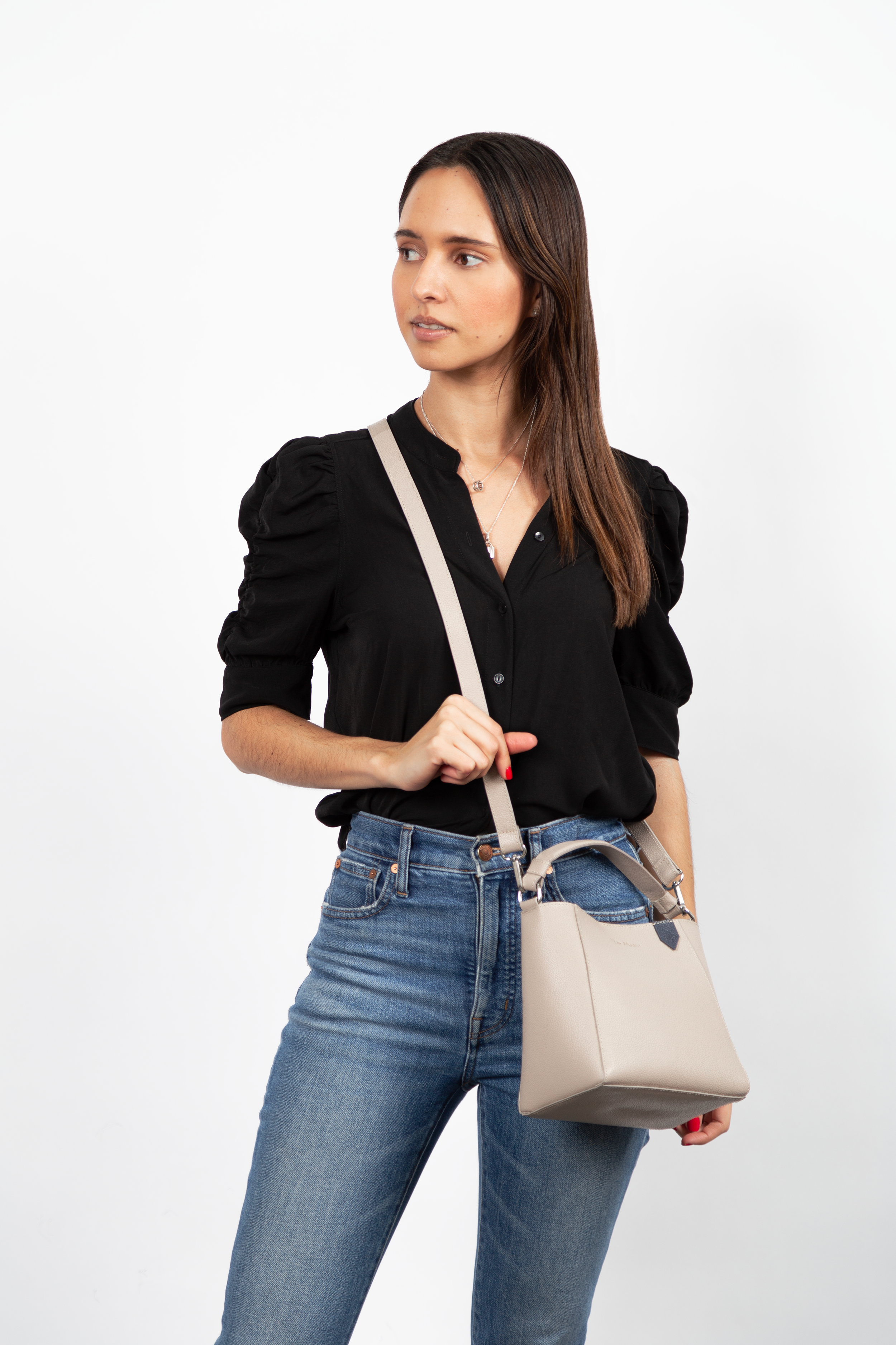 Yaya Leather Bucket Bag by Tin Marin Brand - product image 2 for Resin Society