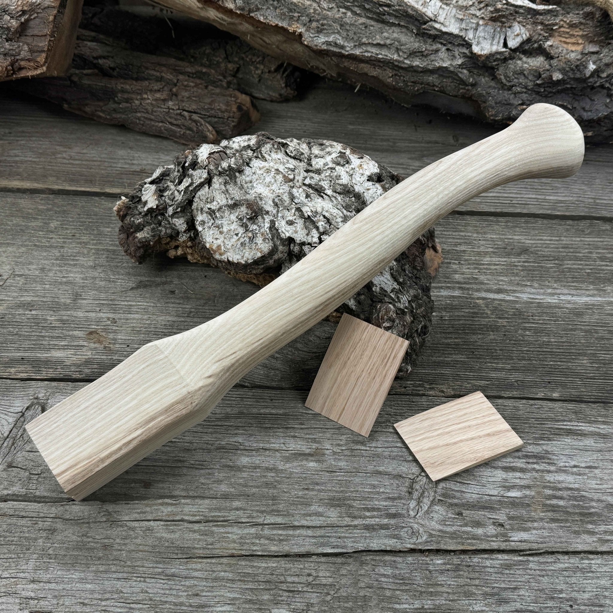 Ash wood axe handle with red oak wedges, 42 cm length