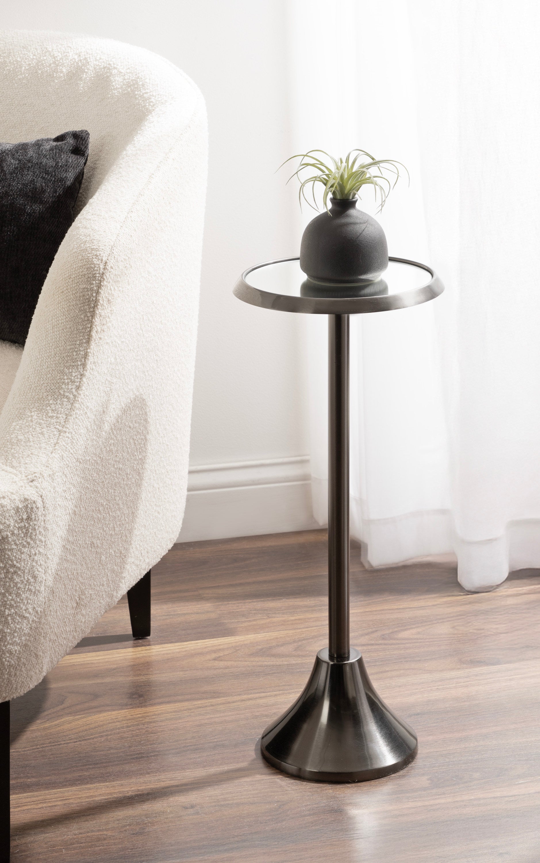 Sanzo Metal Drink Table by kateandlaurel - product image 13 for Resin Society