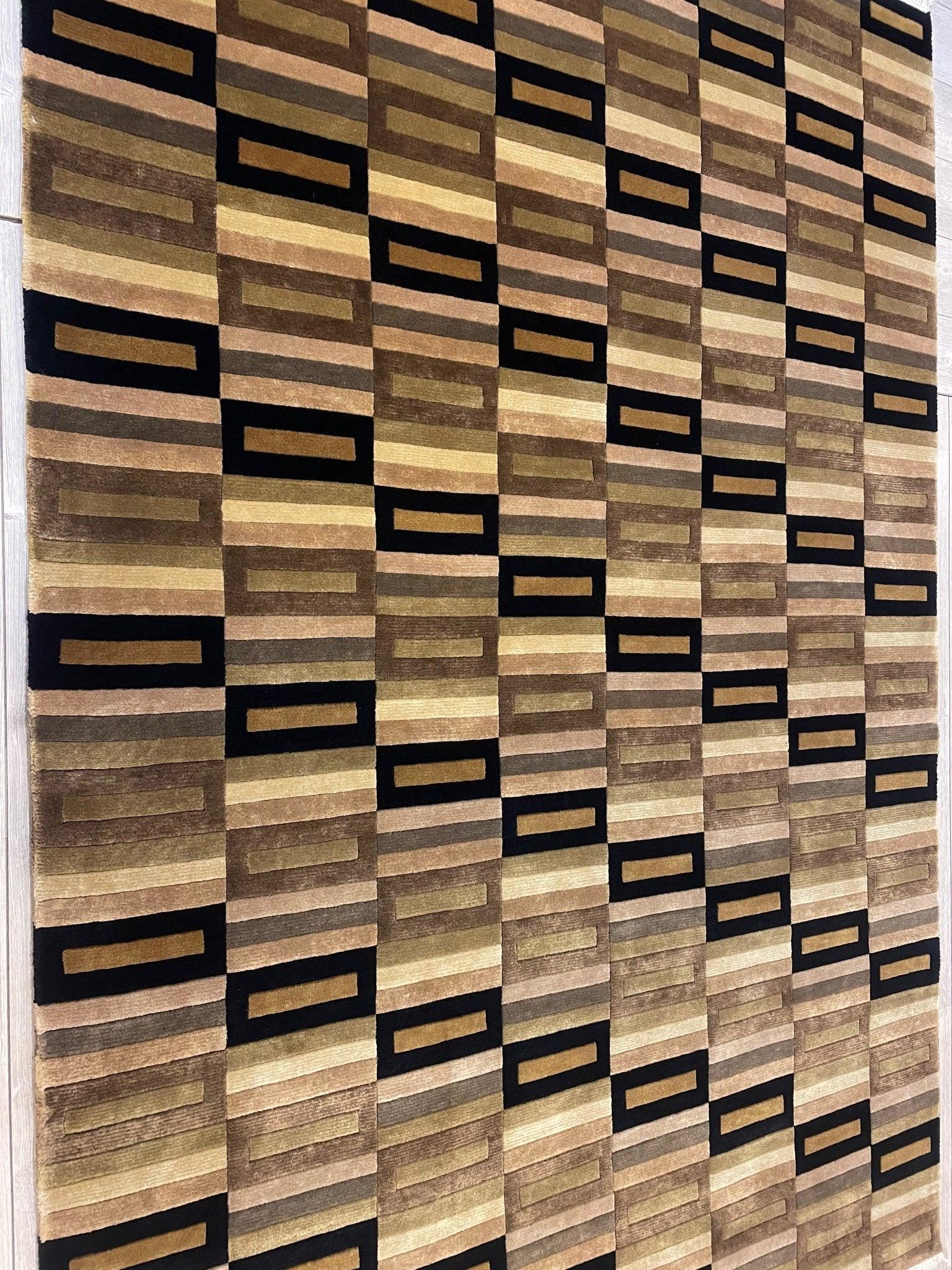 Beautifull Hand Knotted Nepali Geometric Area Rug 6x9 Ft by Rugistan - product image 4 for Resin Society