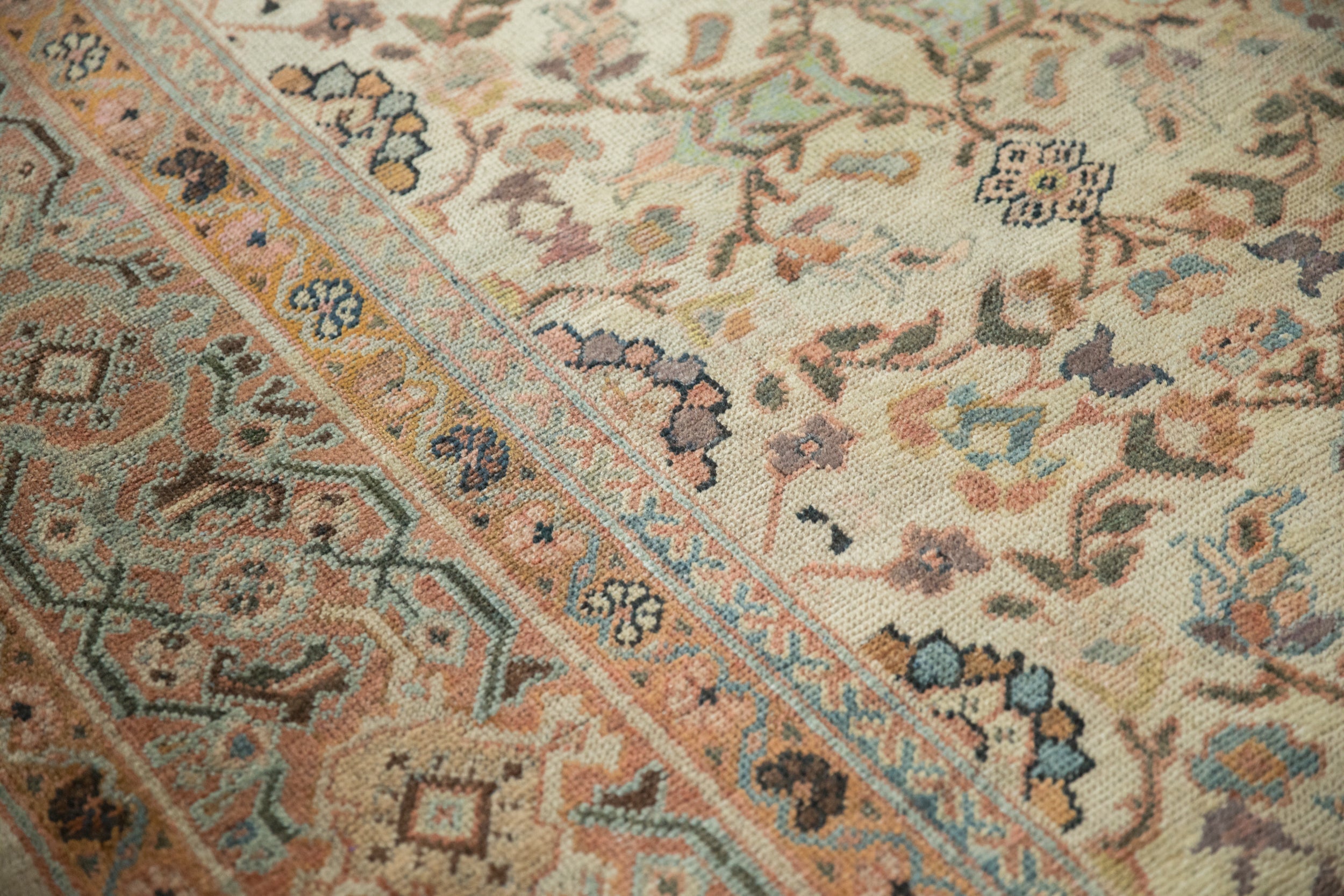 10x12 Antique Mahal Carpet by Old New House® - product image 10 for Resin Society