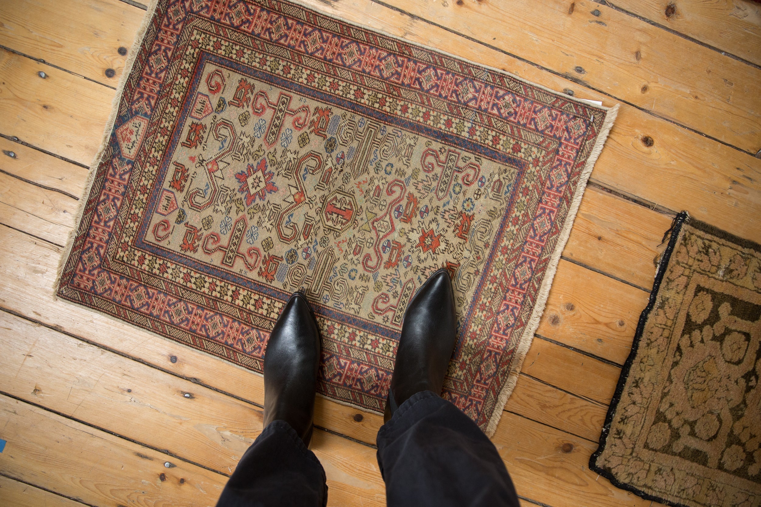 2x2.5 Vintage Shirvan Square Rug Mat
