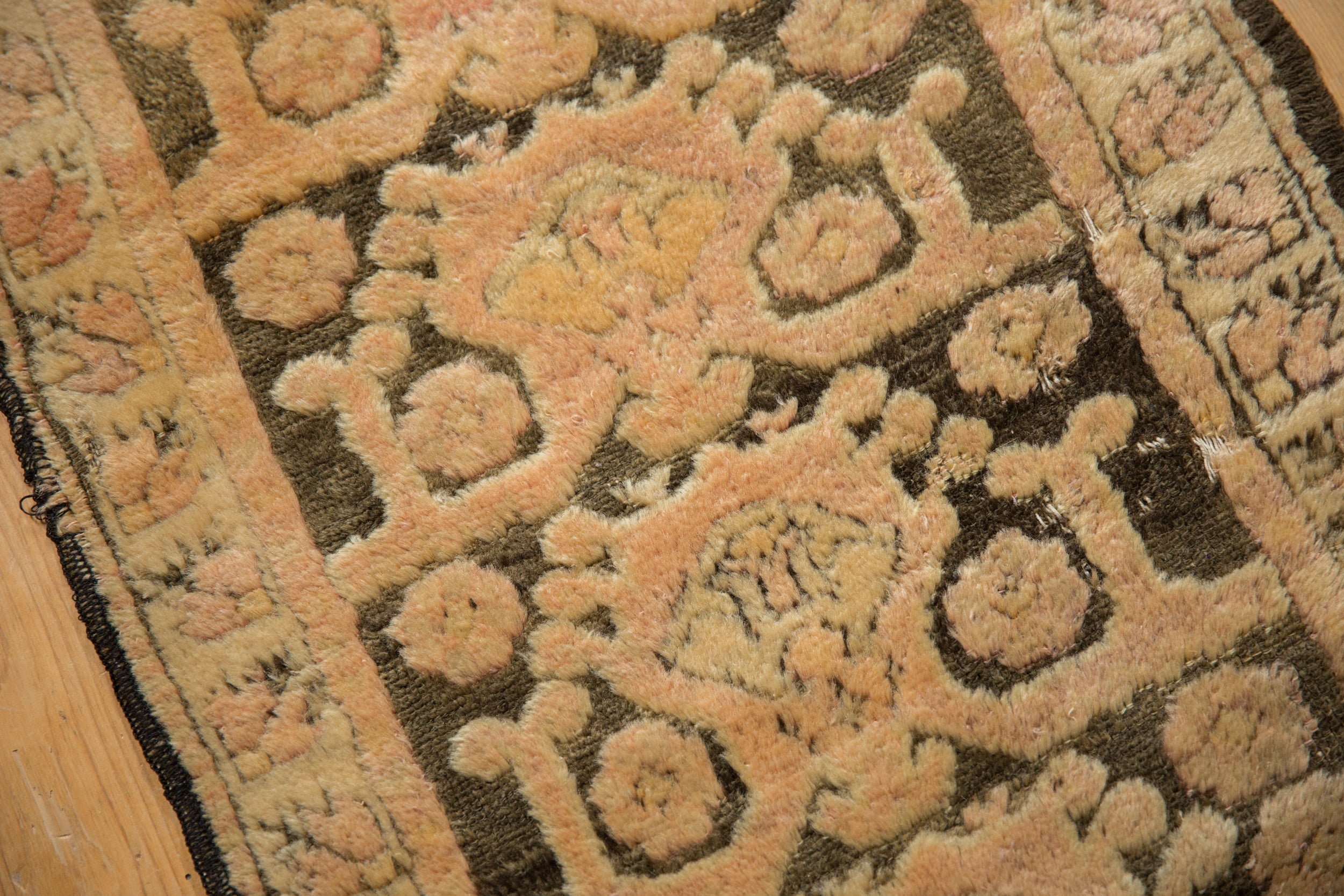 1.5x3 Vintage Distressed Fragment Kars Rug Mat
