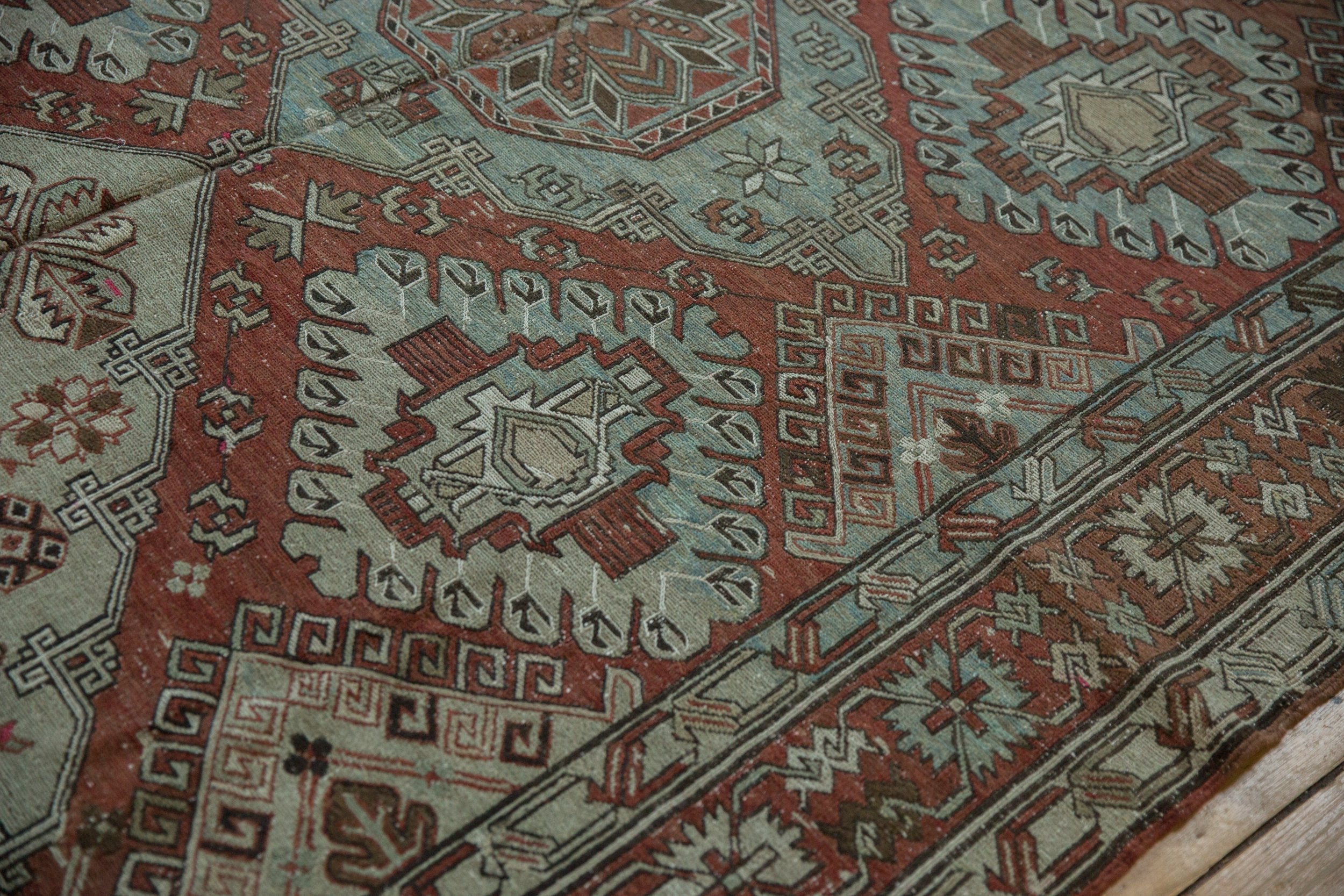 6.5x11.5 Vintage Distressed Soumac Design Carpet by Old New House® - product image 5 for Resin Society