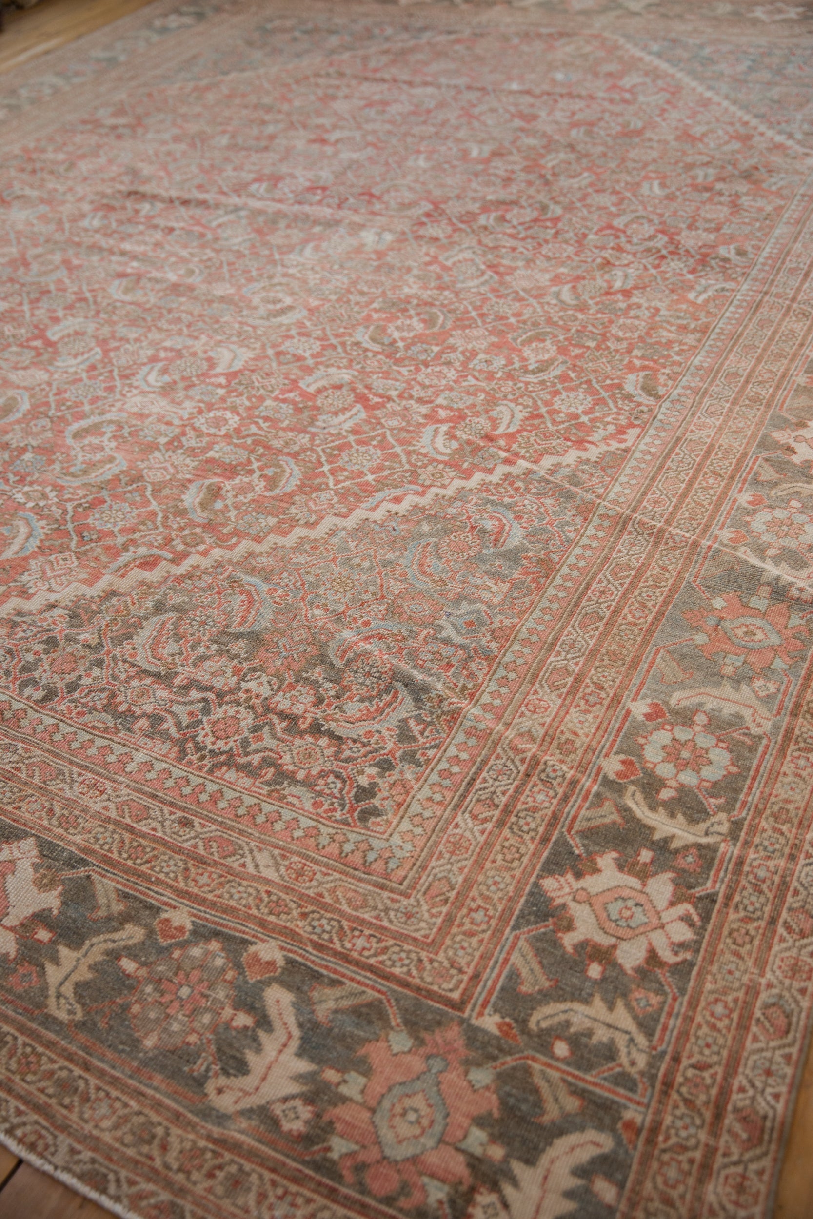 10.5x13 Vintage Distressed Mahal Carpet by Old New House® - product image 10 for Resin Society