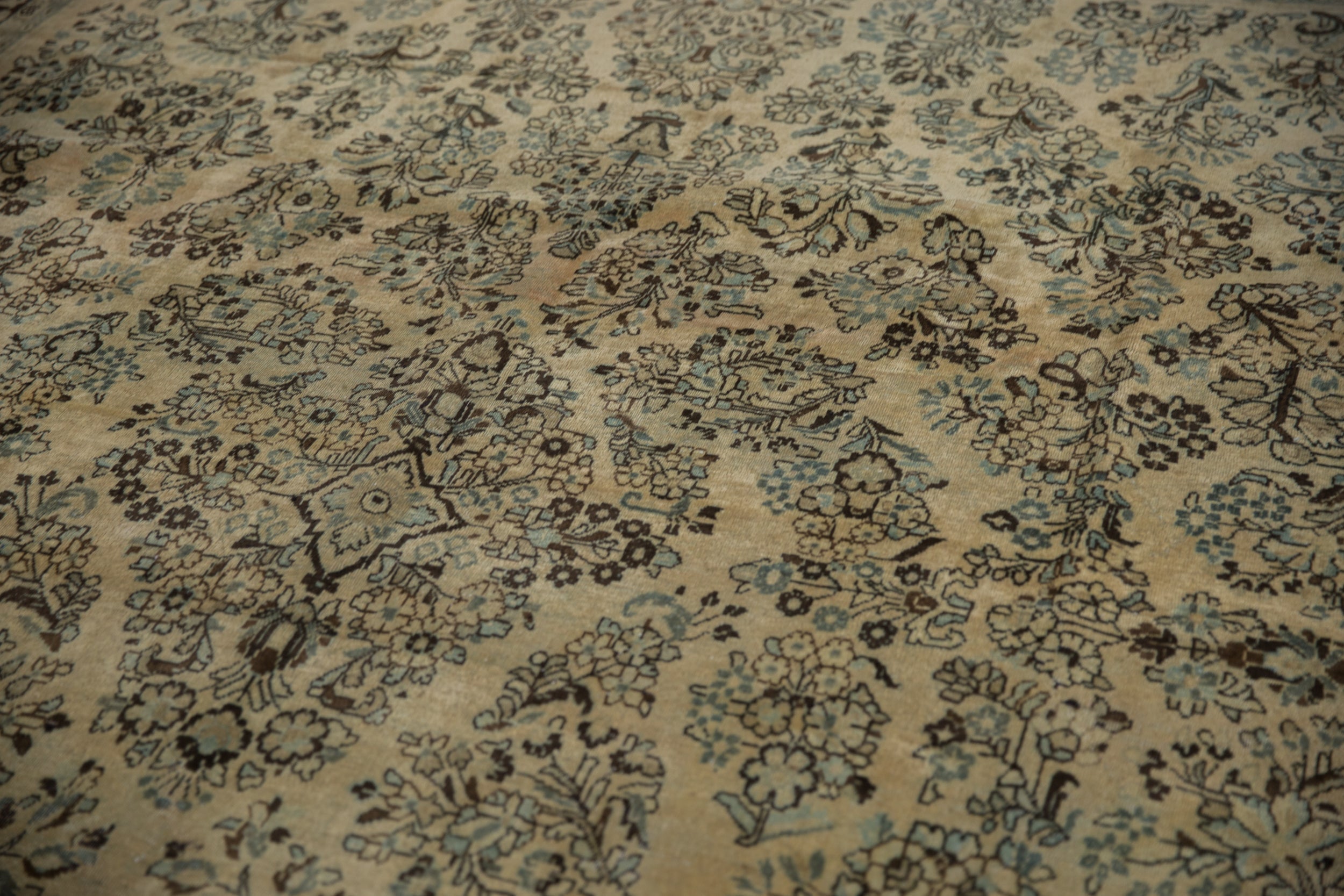 8.5x11.5 Vintage Distressed Arak Carpet by Old New House® - product image 10 for Resin Society