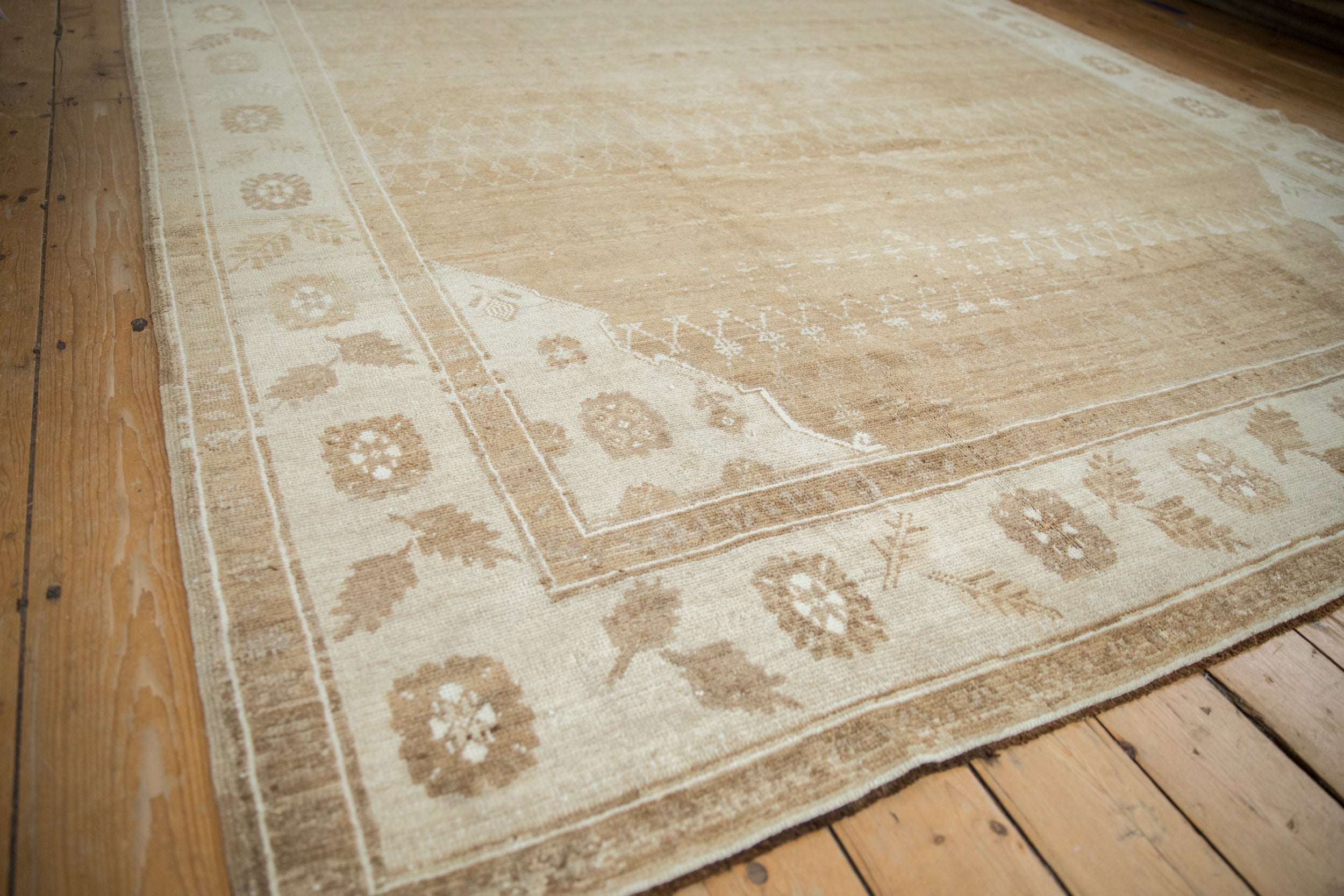 8x10.5 Vintage Distressed Kars Carpet by Old New House® - product image 4 for Resin Society