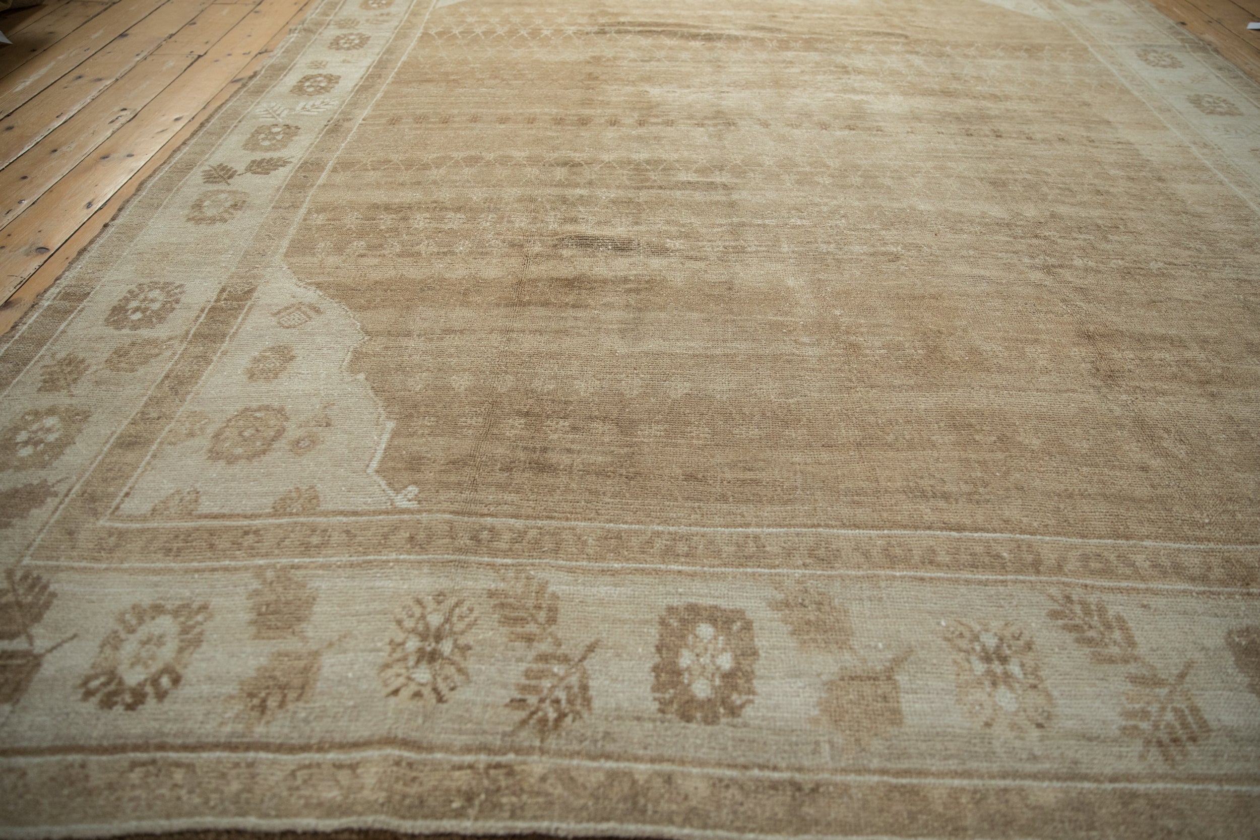 8x10.5 Vintage Distressed Kars Carpet by Old New House® - product image 8 for Resin Society