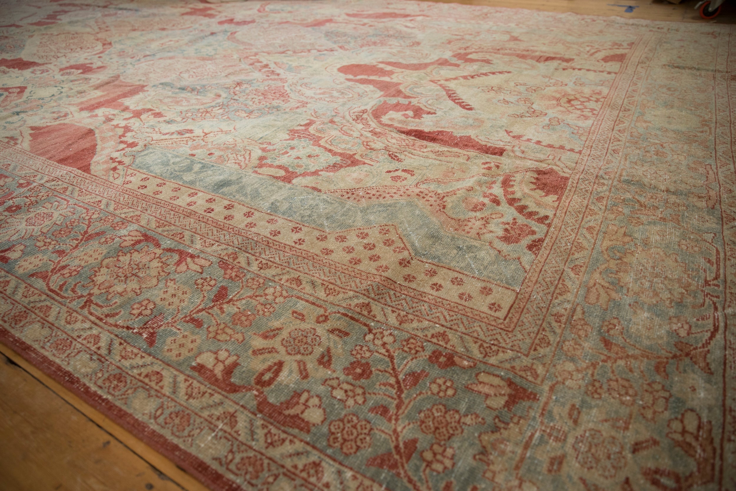10.5x17.5 Vintage Distressed Mahal Carpet by Old New House® - product image 4 for Resin Society