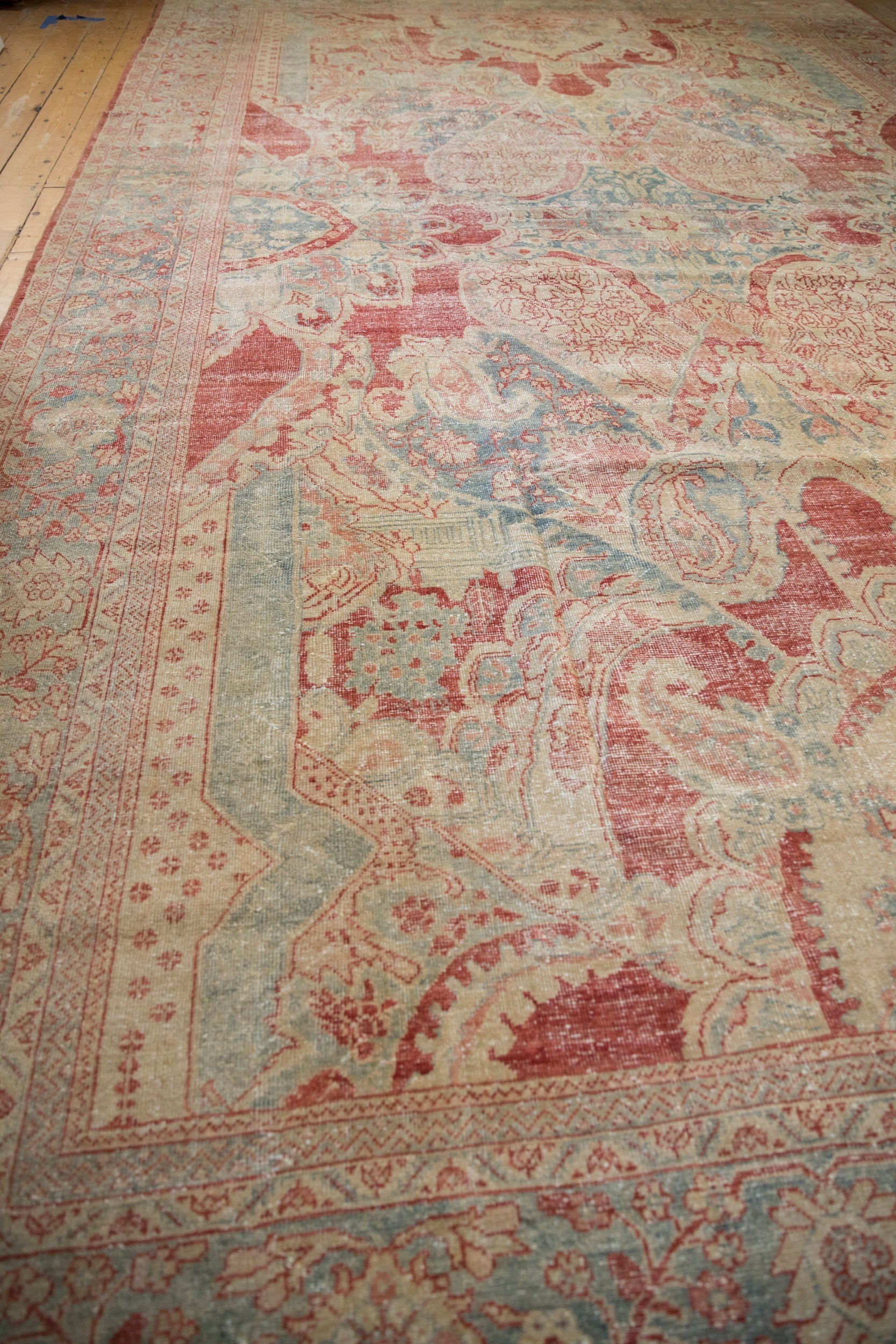 10.5x17.5 Vintage Distressed Mahal Carpet by Old New House® - product image 11 for Resin Society