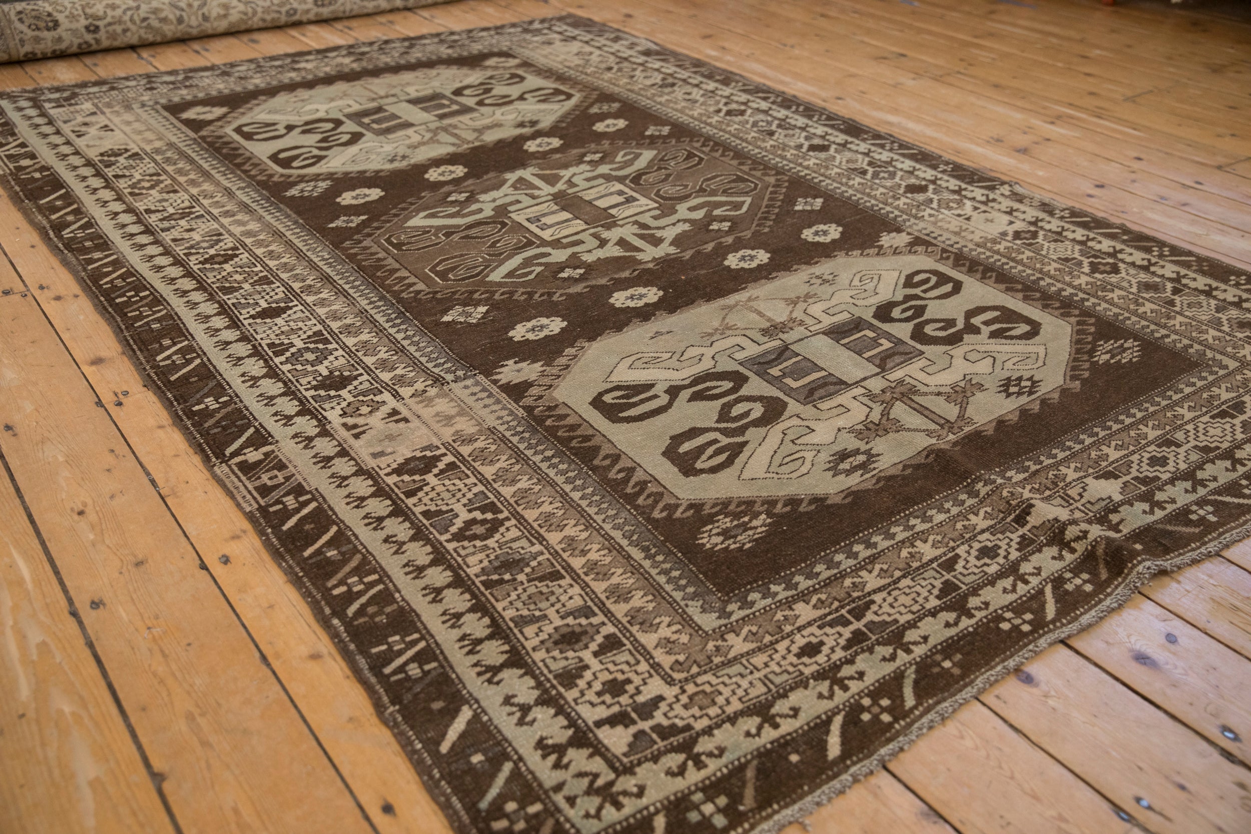 5.5x8.5 Vintage Distressed Kars Carpet by Old New House® - product image 5 for Resin Society