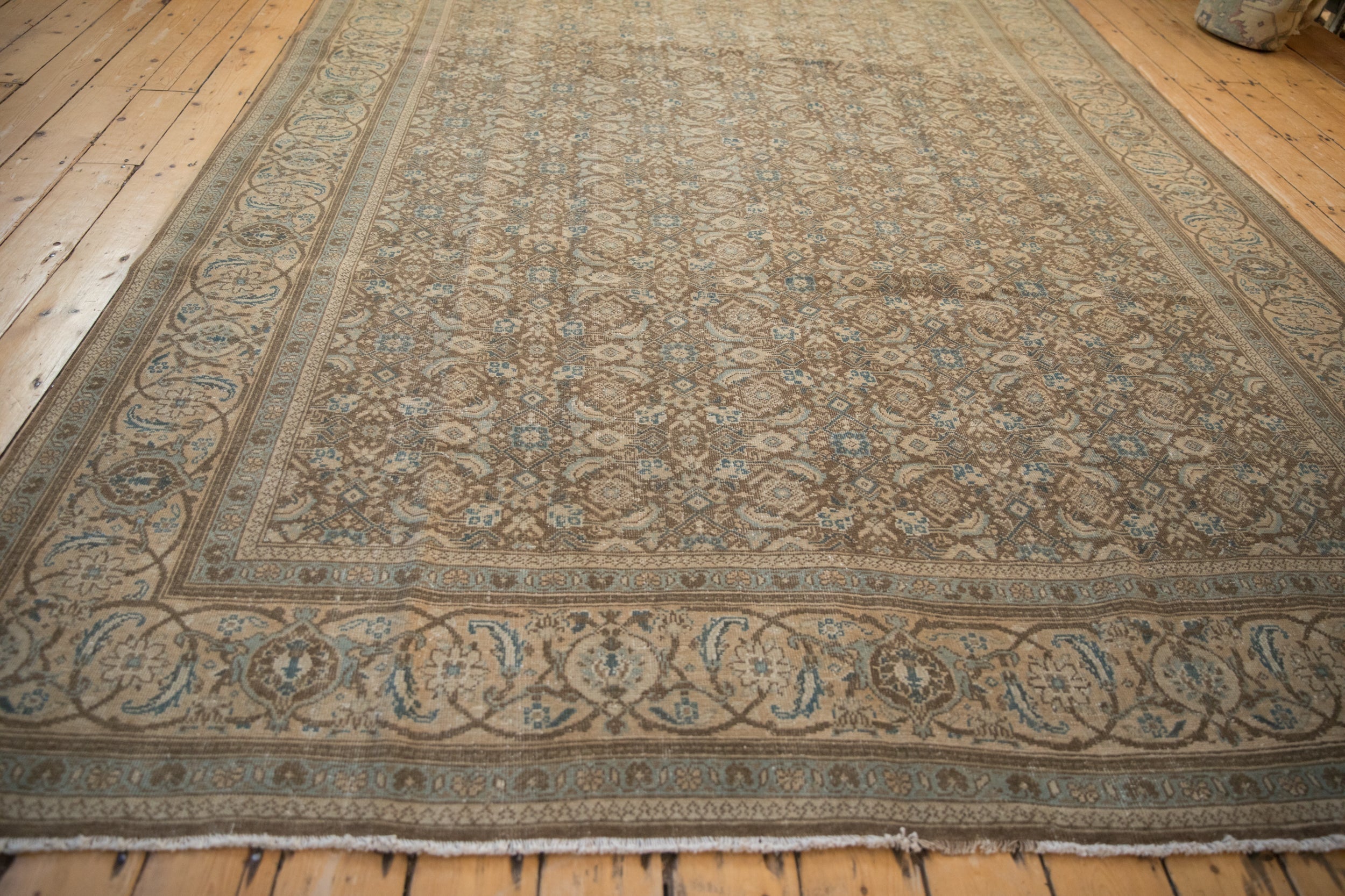 8.5x11.5 Vintage Distressed Mahal Carpet by Old New House® - product image 8 for Resin Society