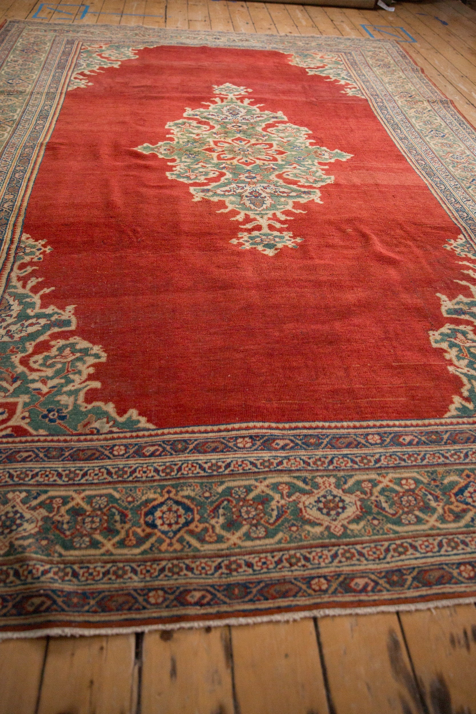 8x11 Vintage Mahal Carpet by Old New House® - product image 9 for Resin Society