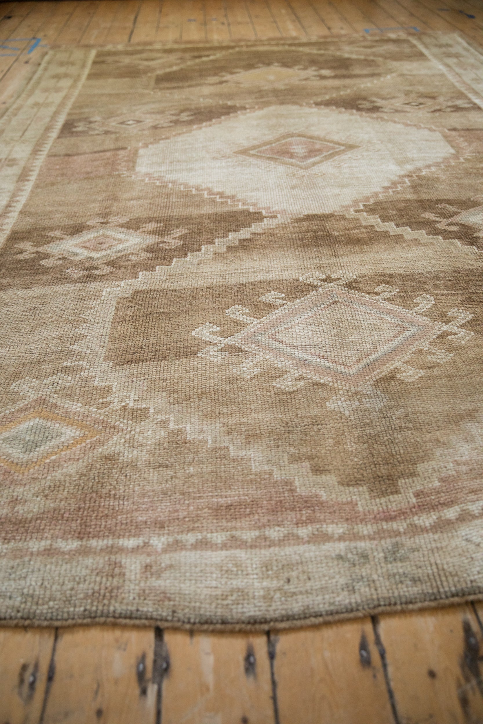 7.5x11 Vintage Distressed Kars Carpet by Old New House® - product image 7 for Resin Society