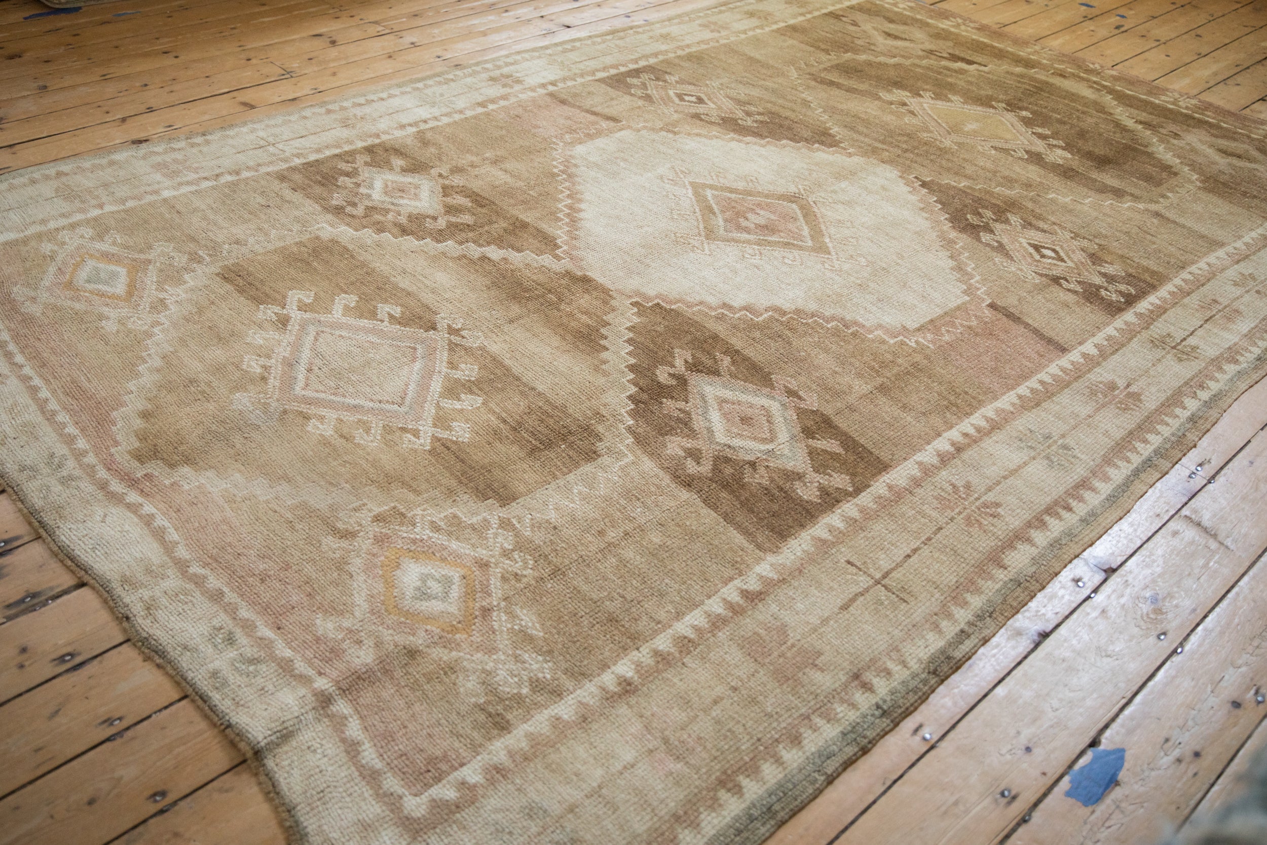 7.5x11 Vintage Distressed Kars Carpet by Old New House® - product image 4 for Resin Society