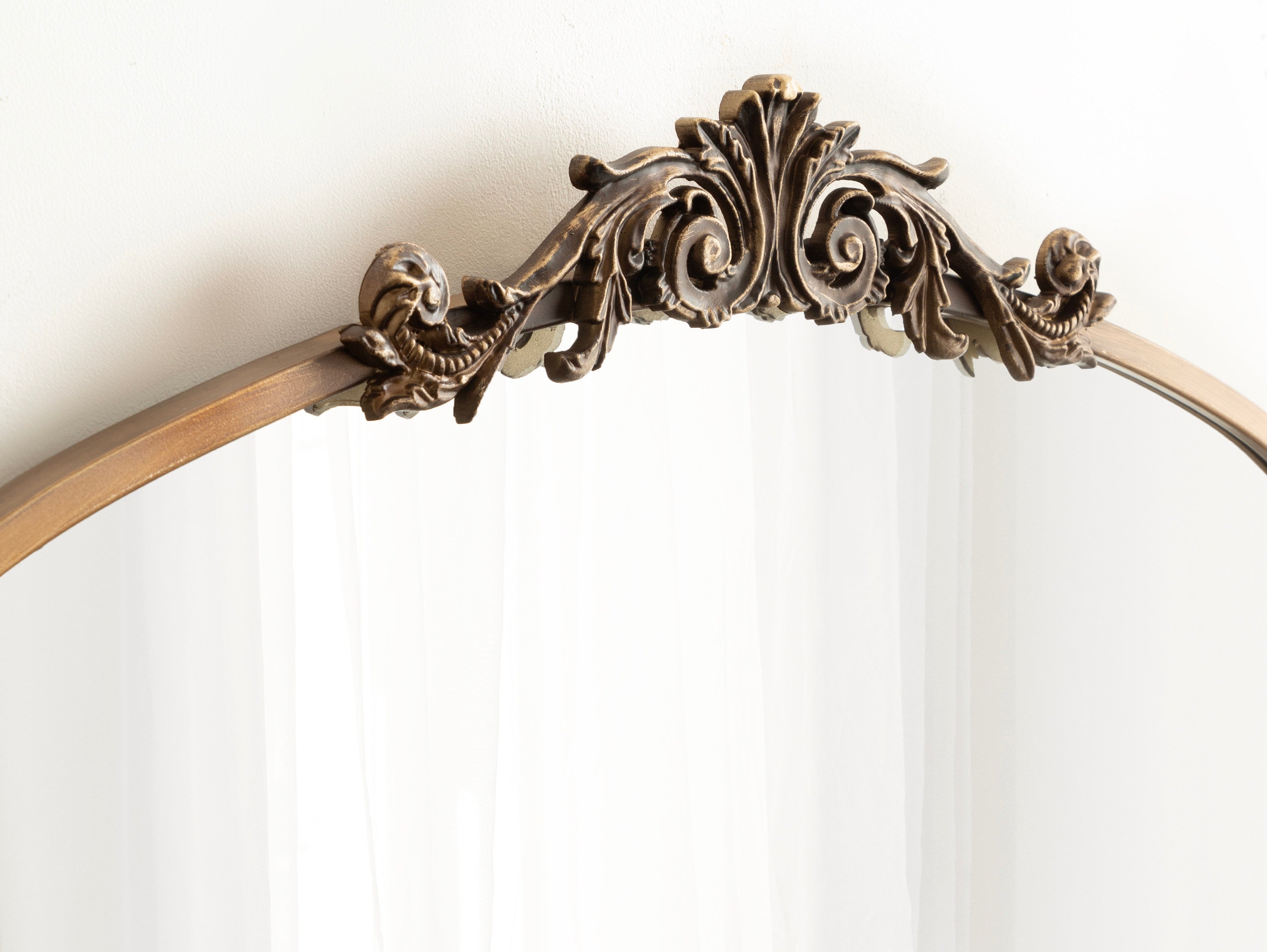 Arendahl Traditional Arch Mirror with Shelf by kateandlaurel - product image 8 for Resin Society