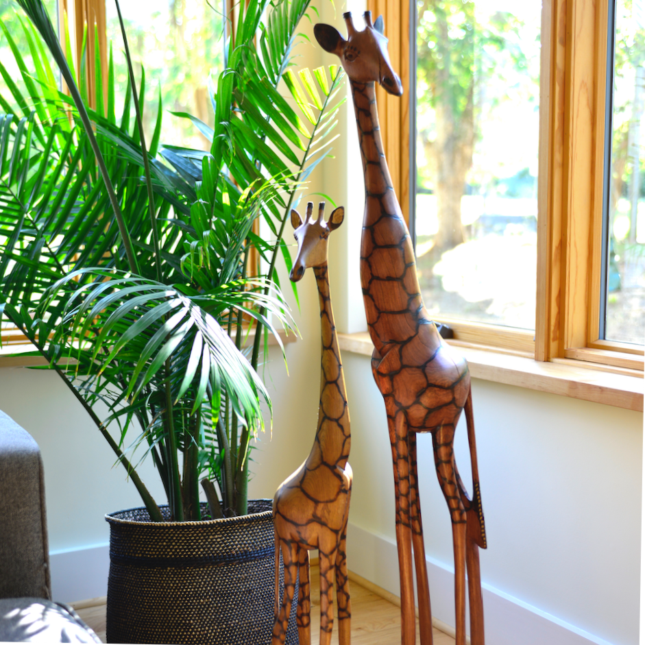 Olivewood Giraffe by Mbare Ltd - product image 2 for Resin Society