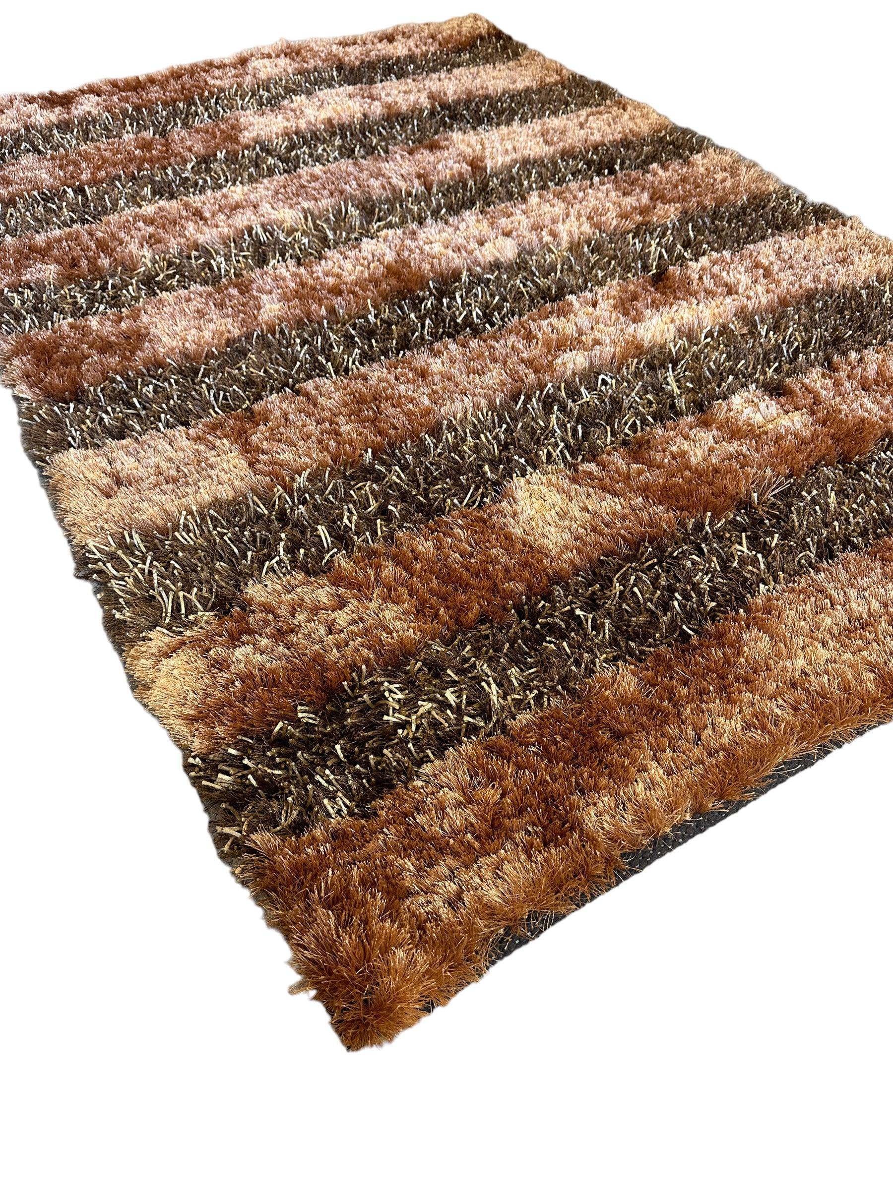 Handwoven Multi-Tone 2” Shag Rug 4 x 6 by Rugistan - product image 4 for Resin Society