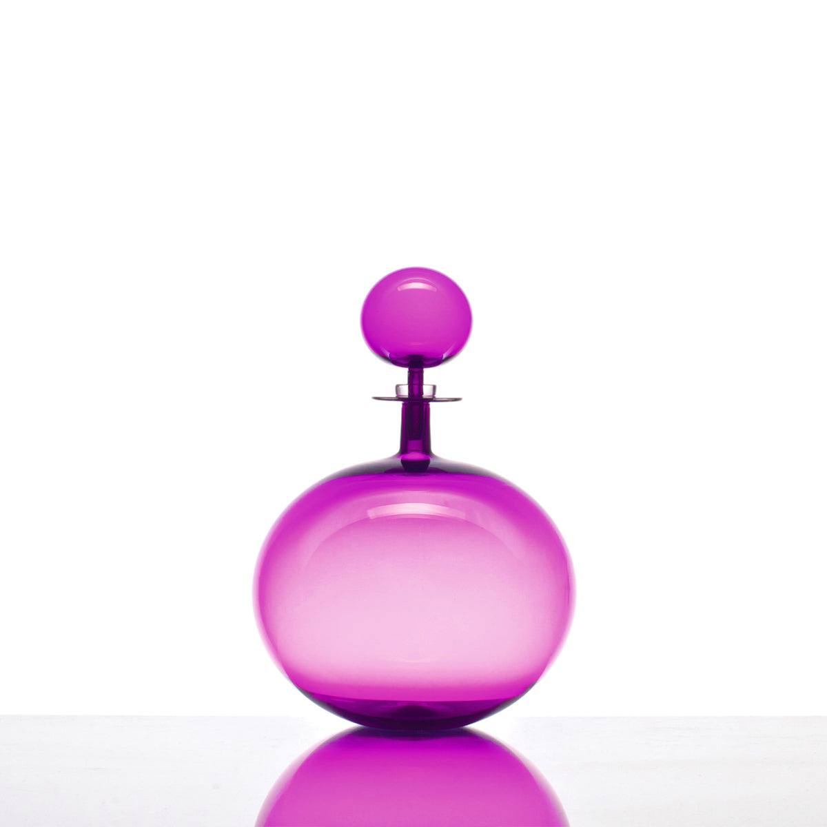 Large Low Round Decanter by Joe Cariati - product image 14 for Resin Society