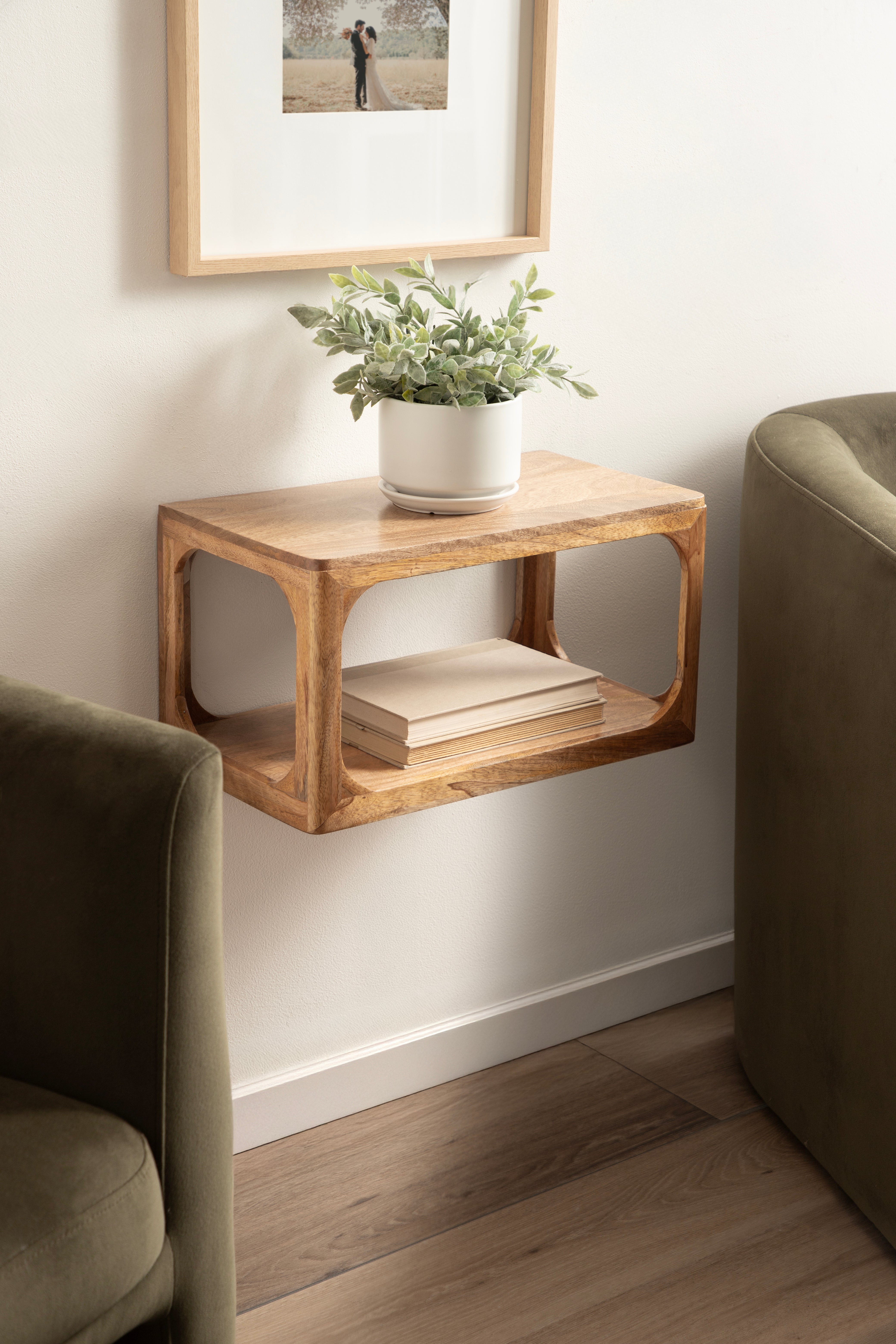Dahl Floating Side Table