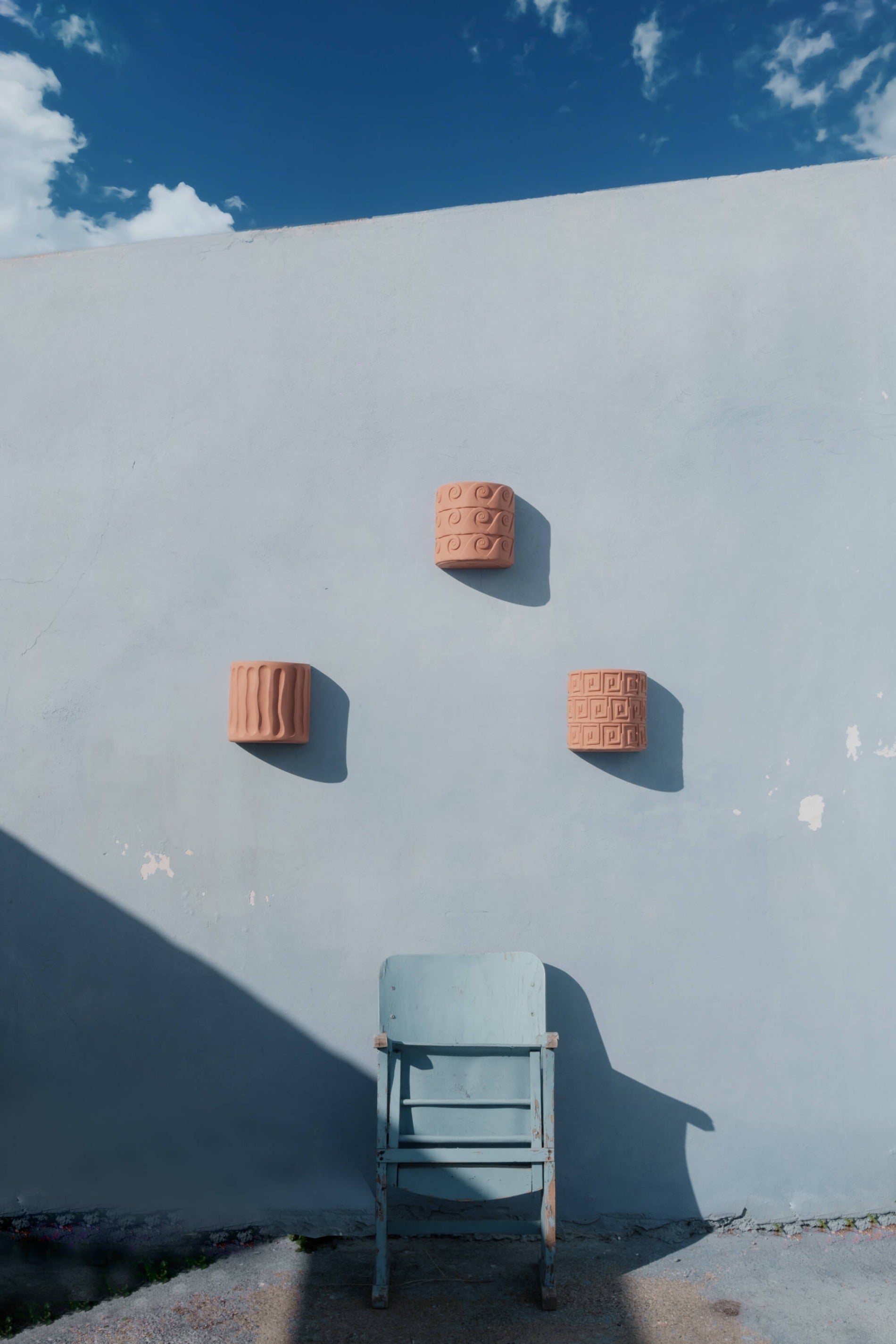 Magna Graecia Terracotta Wall vase Dorico detail image - Resin Society