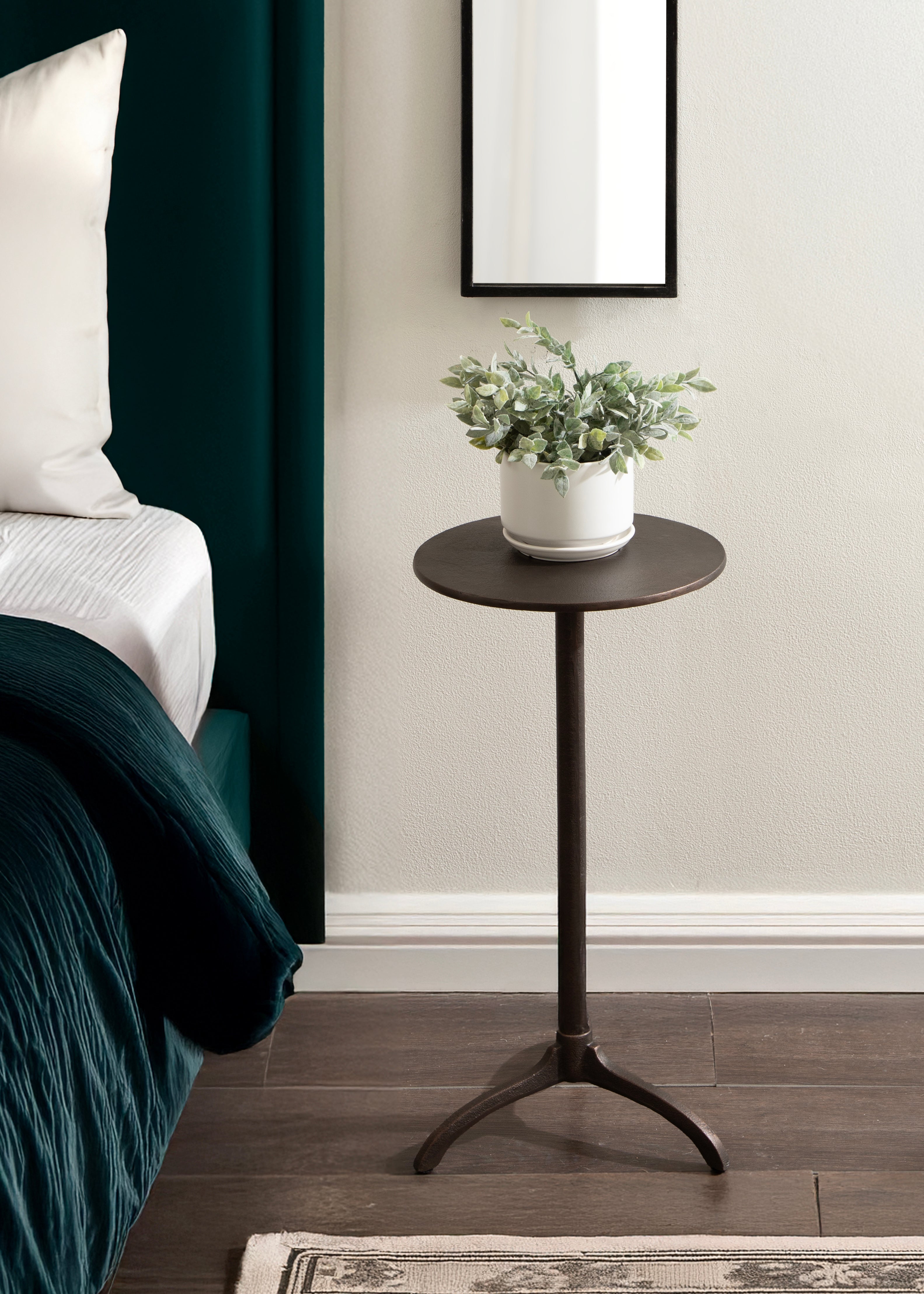 Henshall Metal Round Side Table