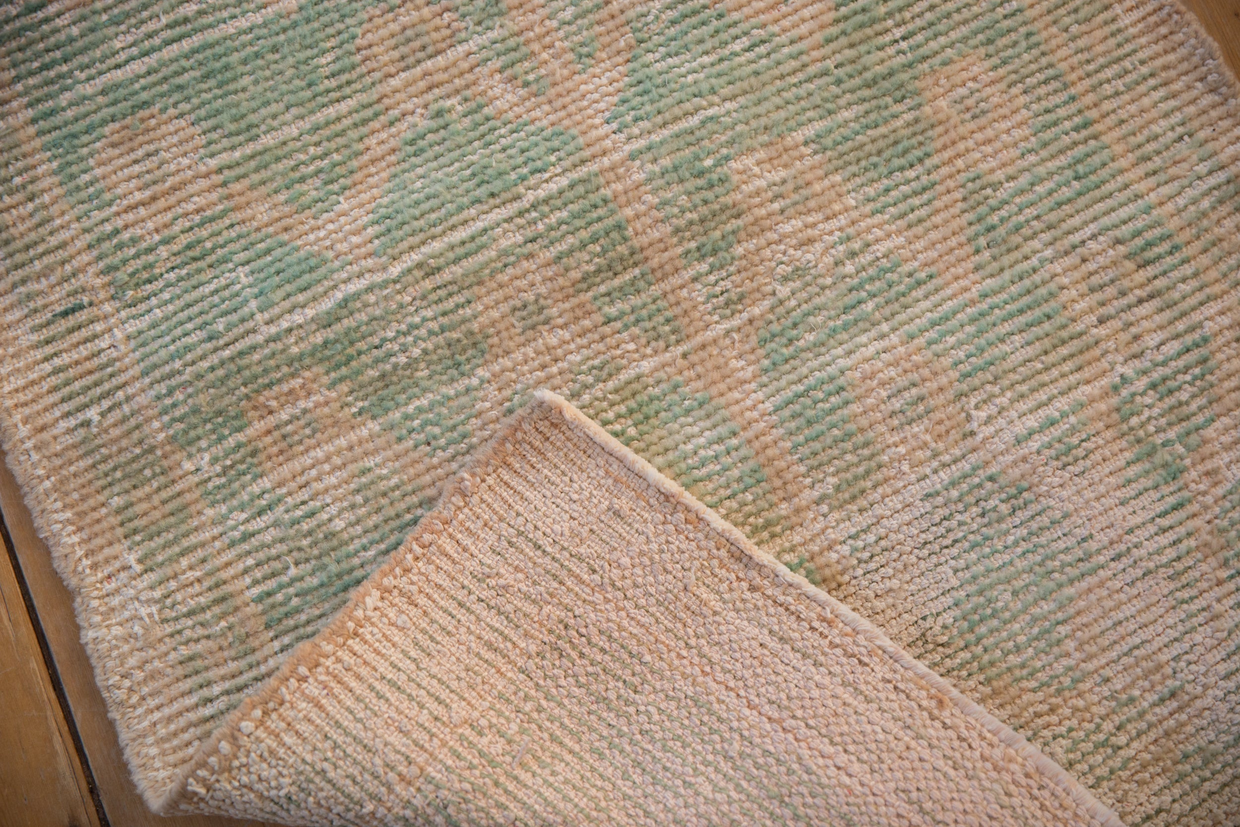 2.5x4 Vintage Distressed Tulu Rug