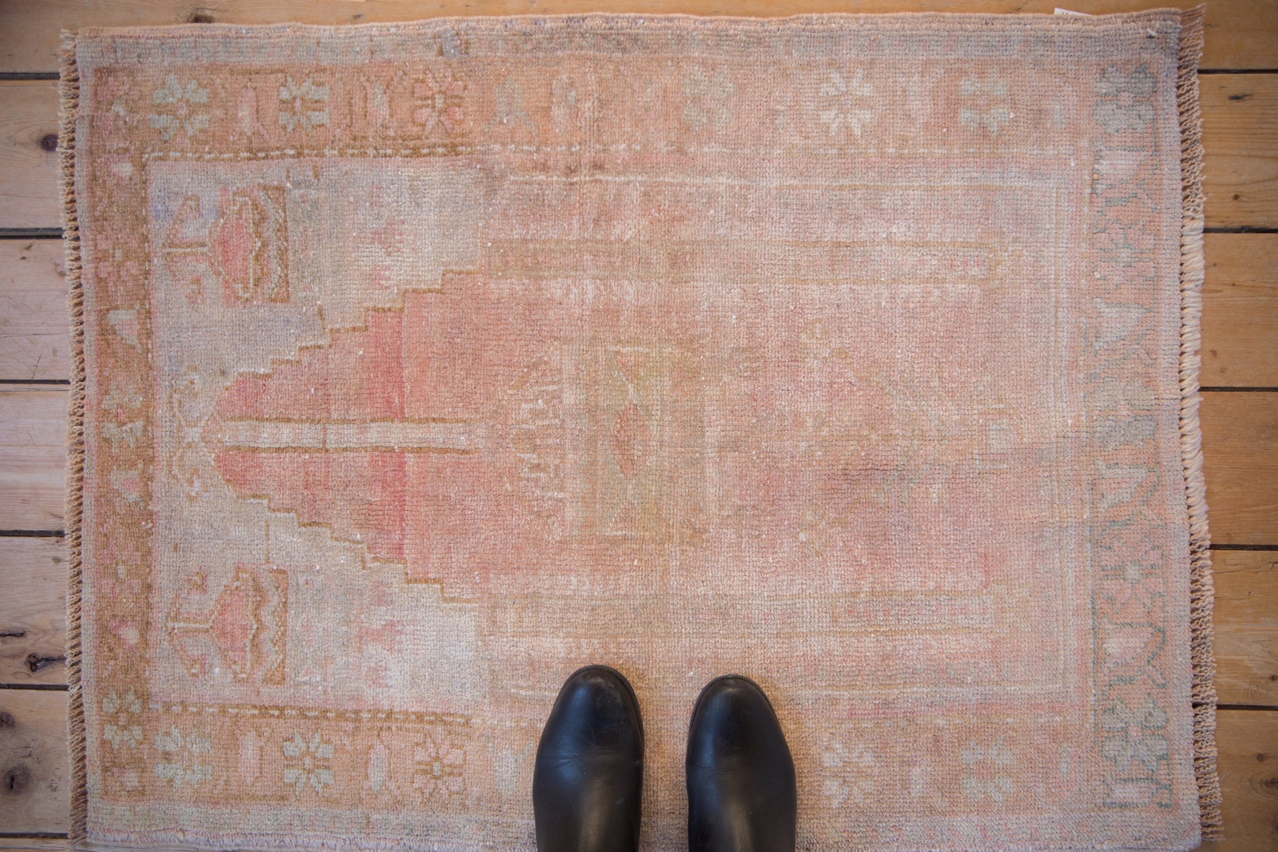2.5x3.5 Vintage Distressed Oushak Rug
