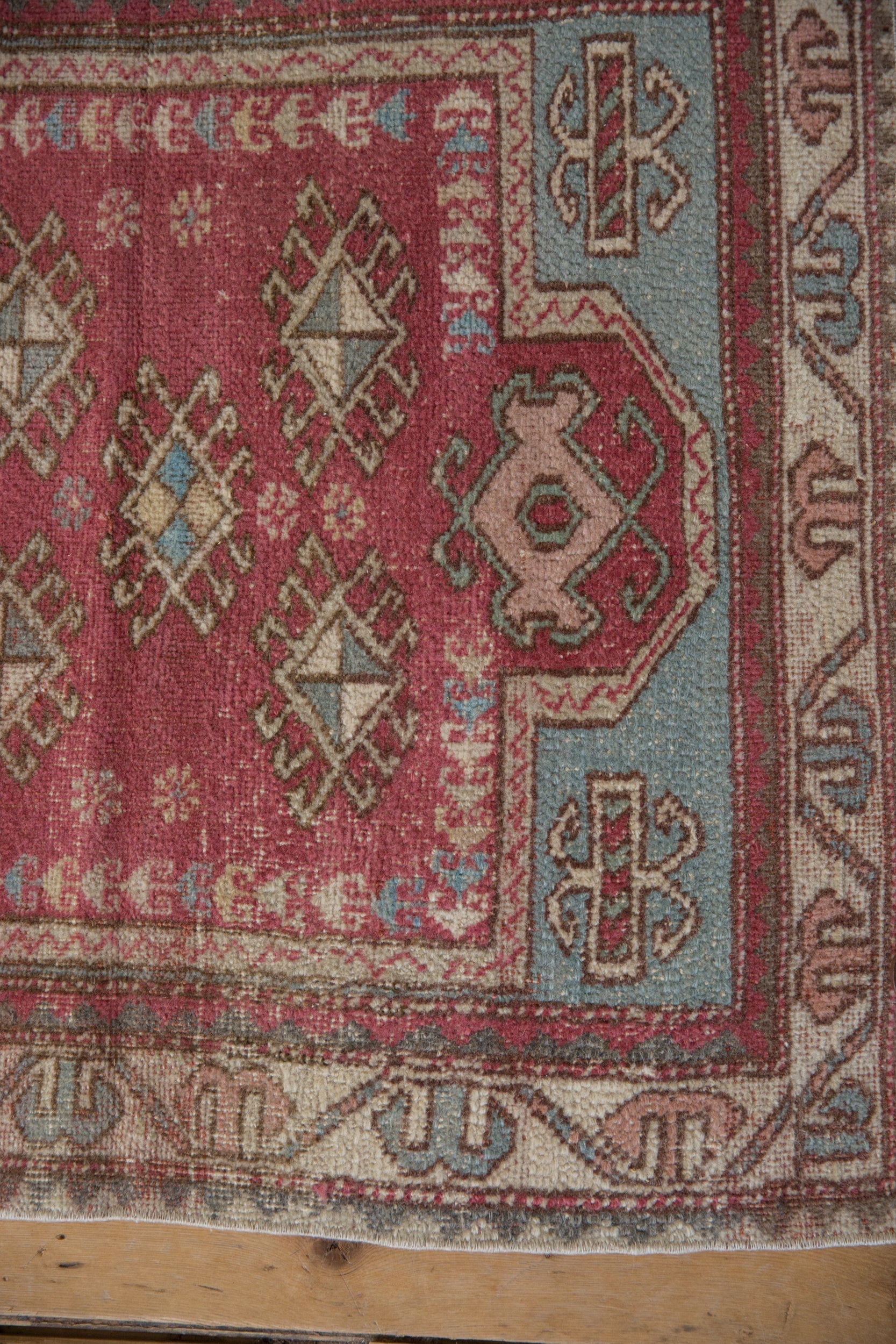 2.5x3 Vintage Distressed Oushak Square Rug