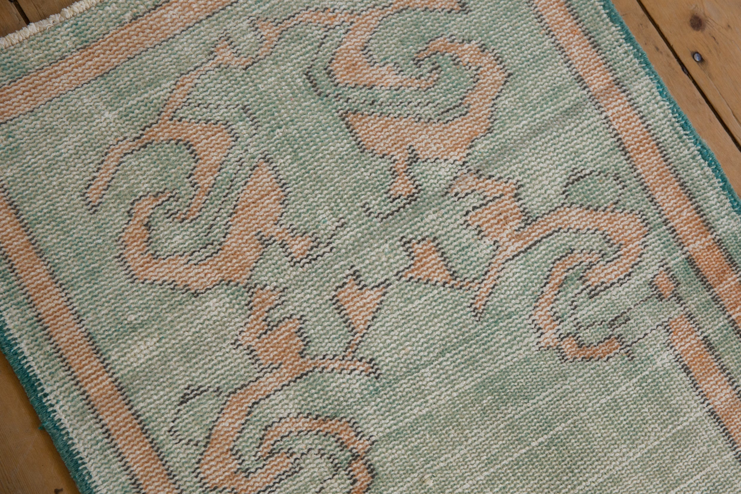 2.5x4.5 Vintage Distressed Oushak Rug