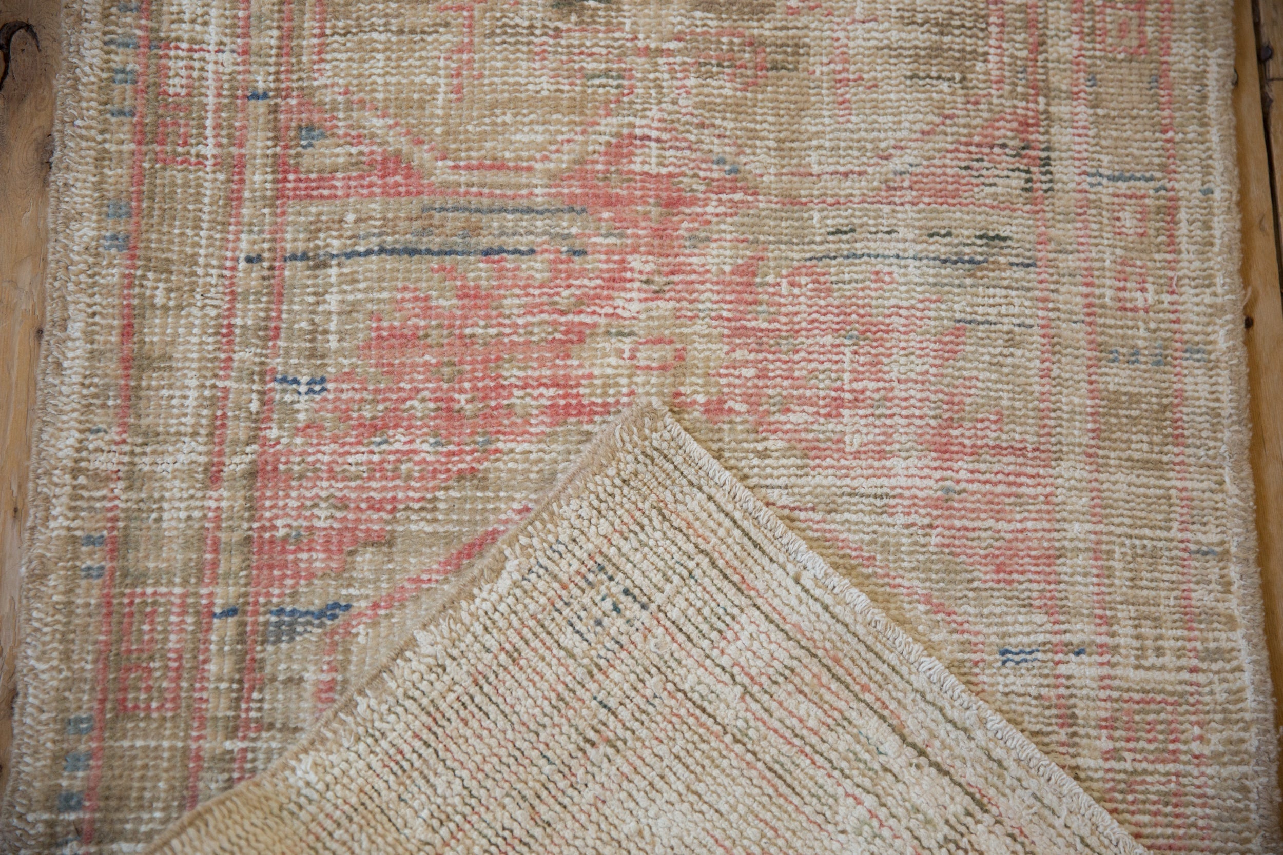 2.5x4 Vintage Distressed Oushak Rug