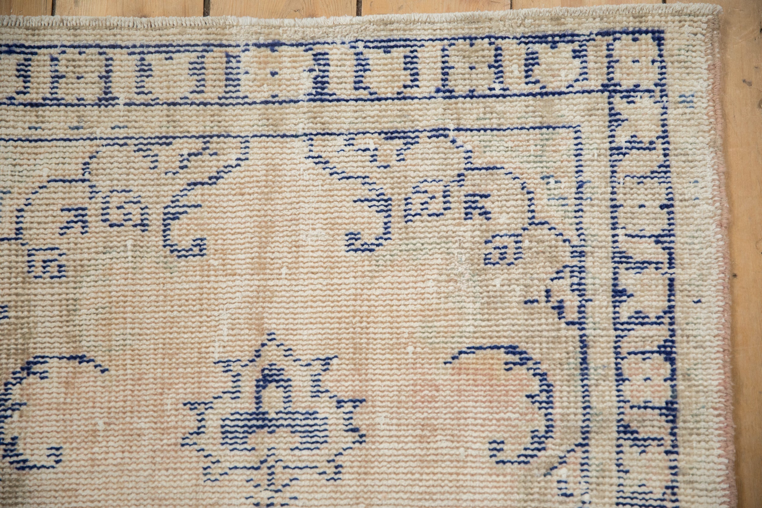 2.5x4.5 Vintage Distressed Oushak Rug