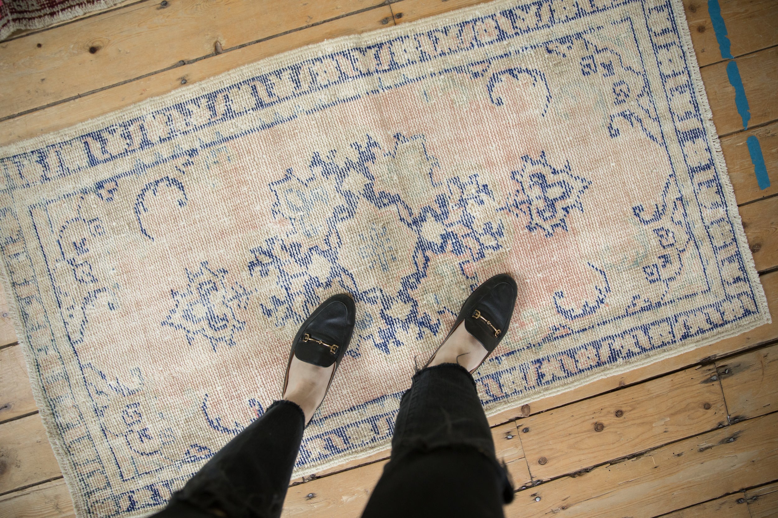 2.5x4.5 Vintage Distressed Oushak Rug