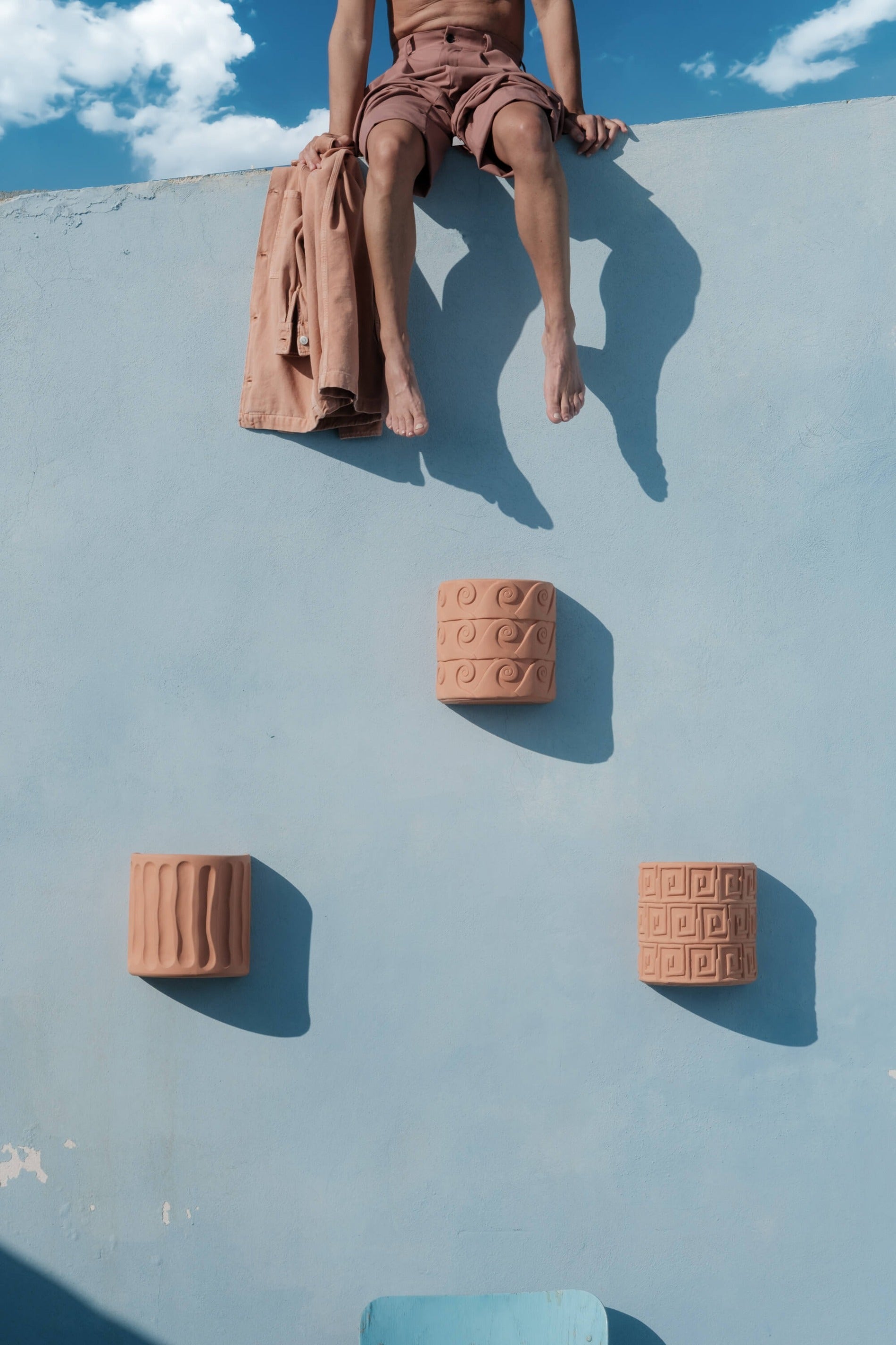 Magna Graecia Terracotta Wall vase Onde detail image - Resin Society