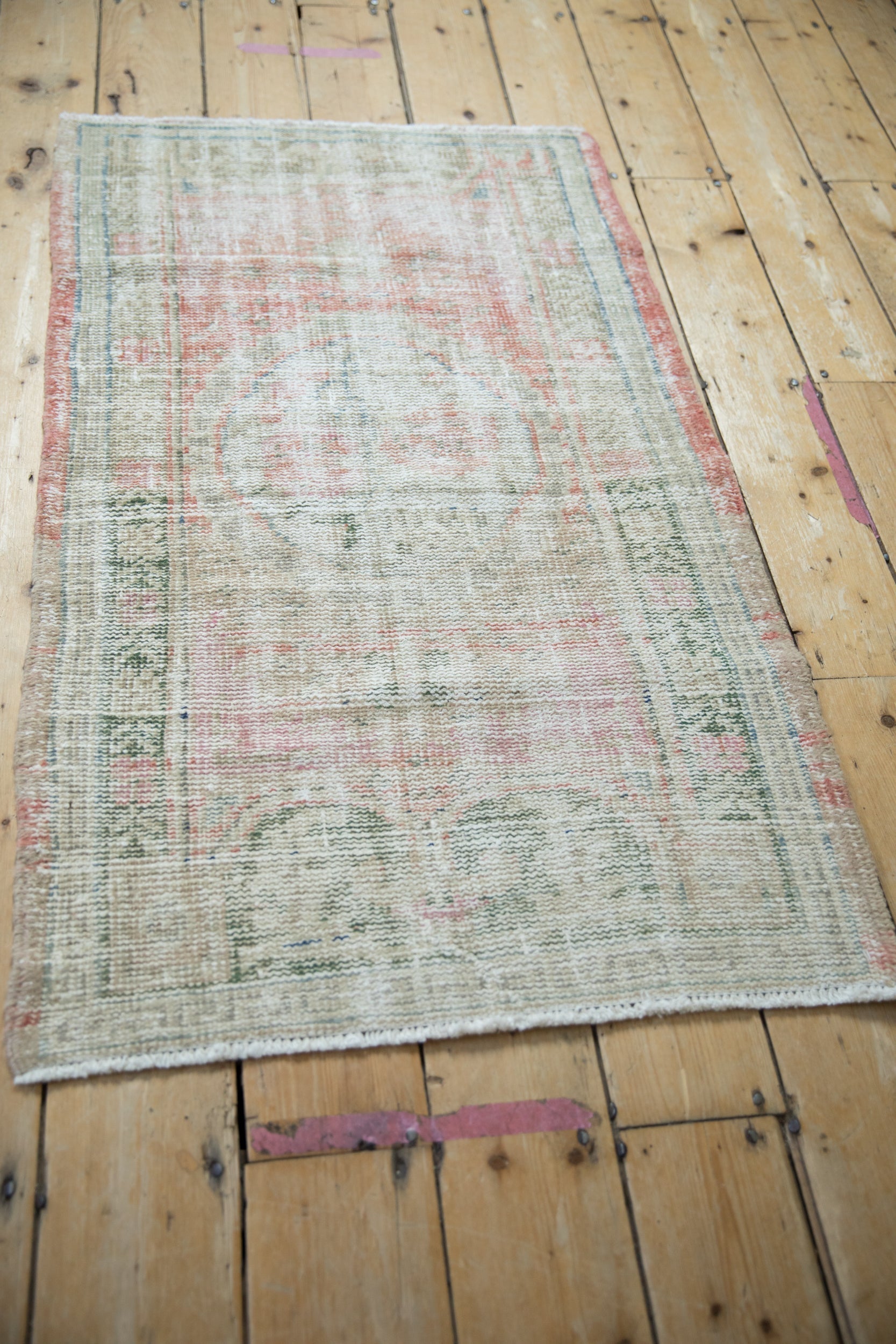 2.5x4 Vintage Distressed Oushak Rug