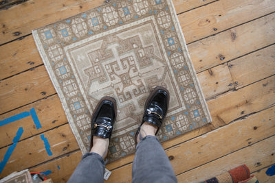 2x2.5 Vintage Distressed Oushak Square Rug Mat