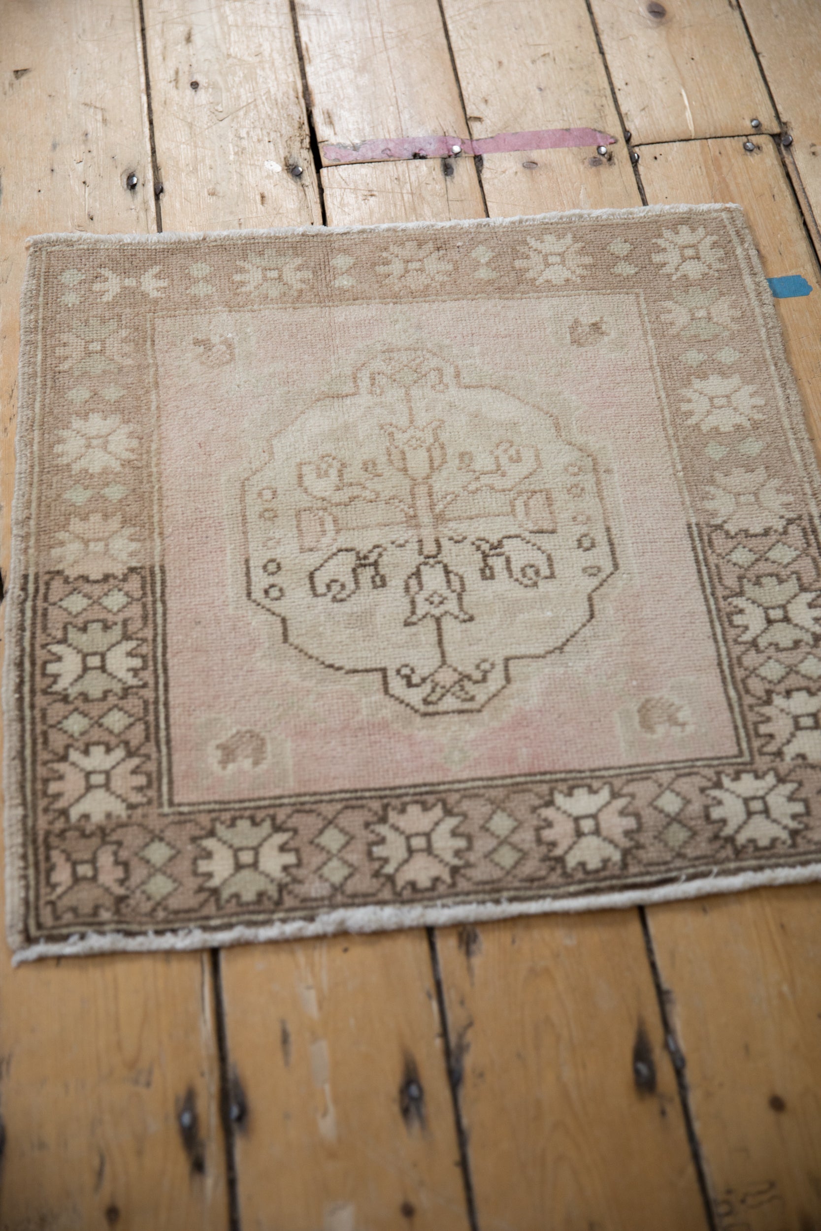 2x2 Vintage Distressed Oushak Square Rug Mat