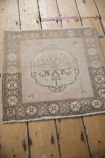 2x2 Vintage Distressed Oushak Square Rug Mat