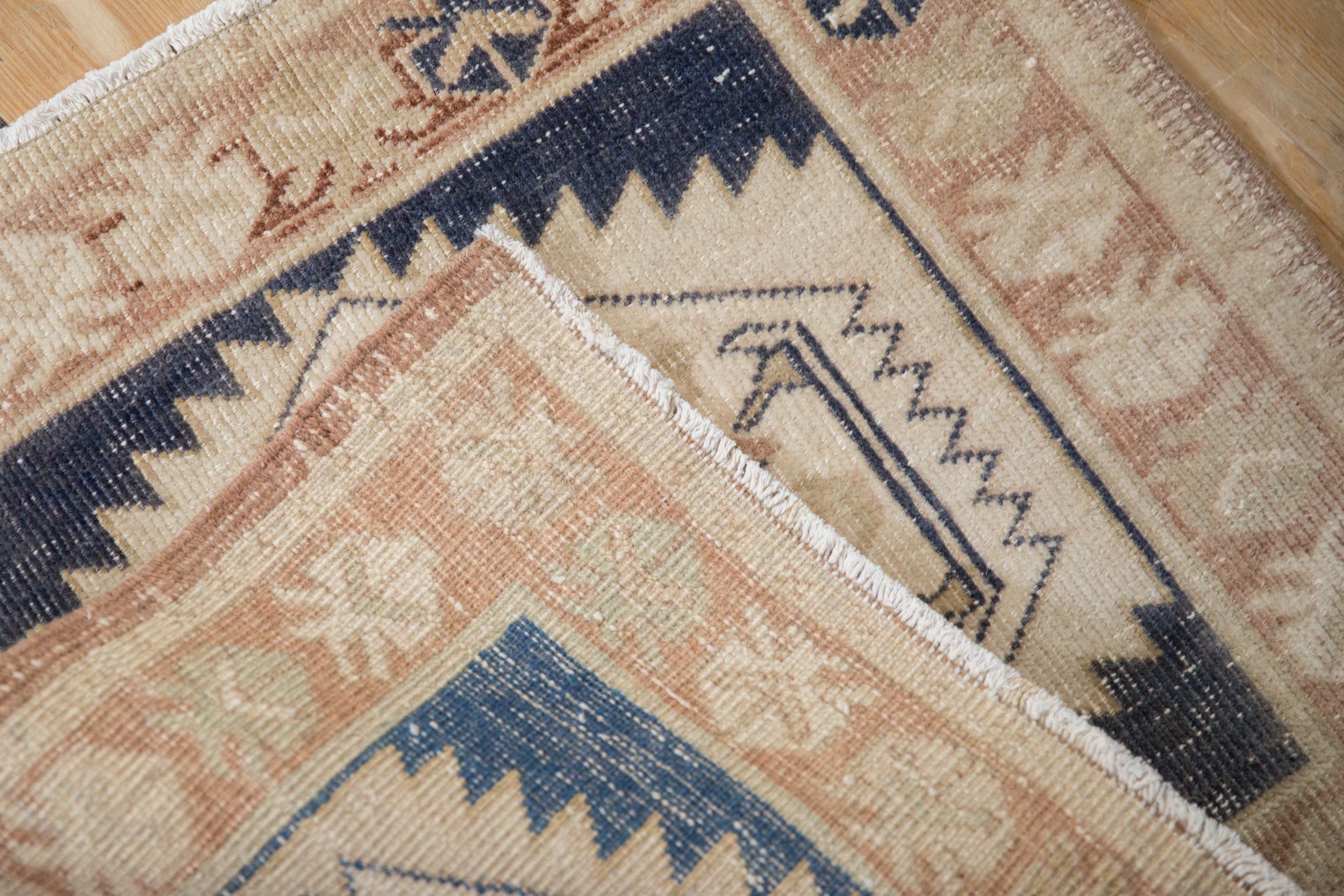 2x2 Vintage Distressed Oushak Square Rug Mat