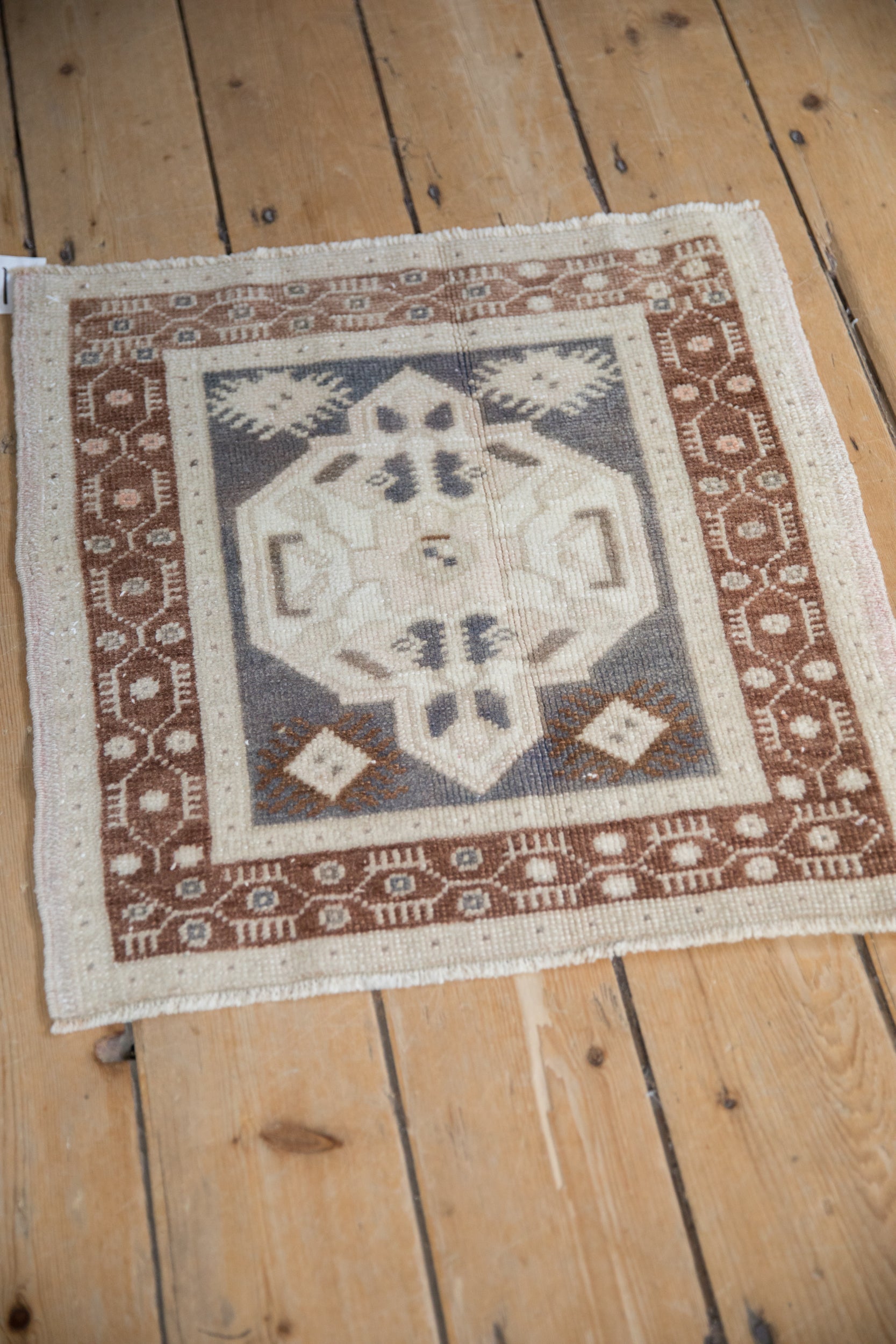 2x2 Vintage Distressed Oushak Square Rug Mat