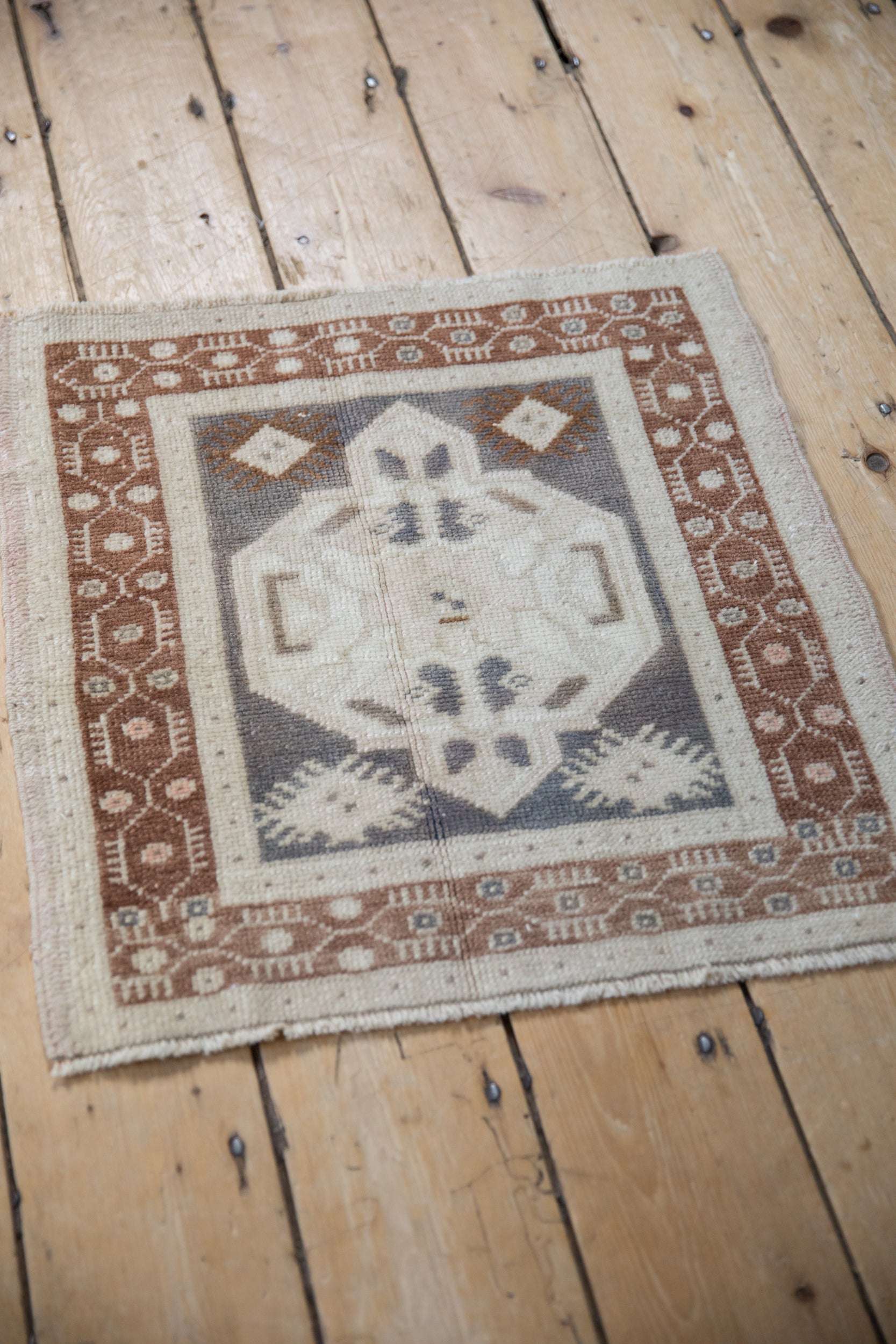 2x2 Vintage Distressed Oushak Square Rug Mat