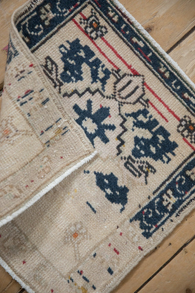 1.5x1.5 Vintage Distressed Oushak Square Rug Mat