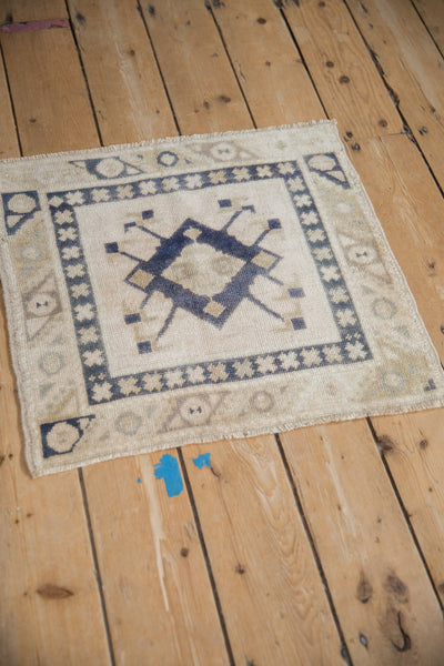 2x2 Vintage Distressed Oushak Square Rug Mat