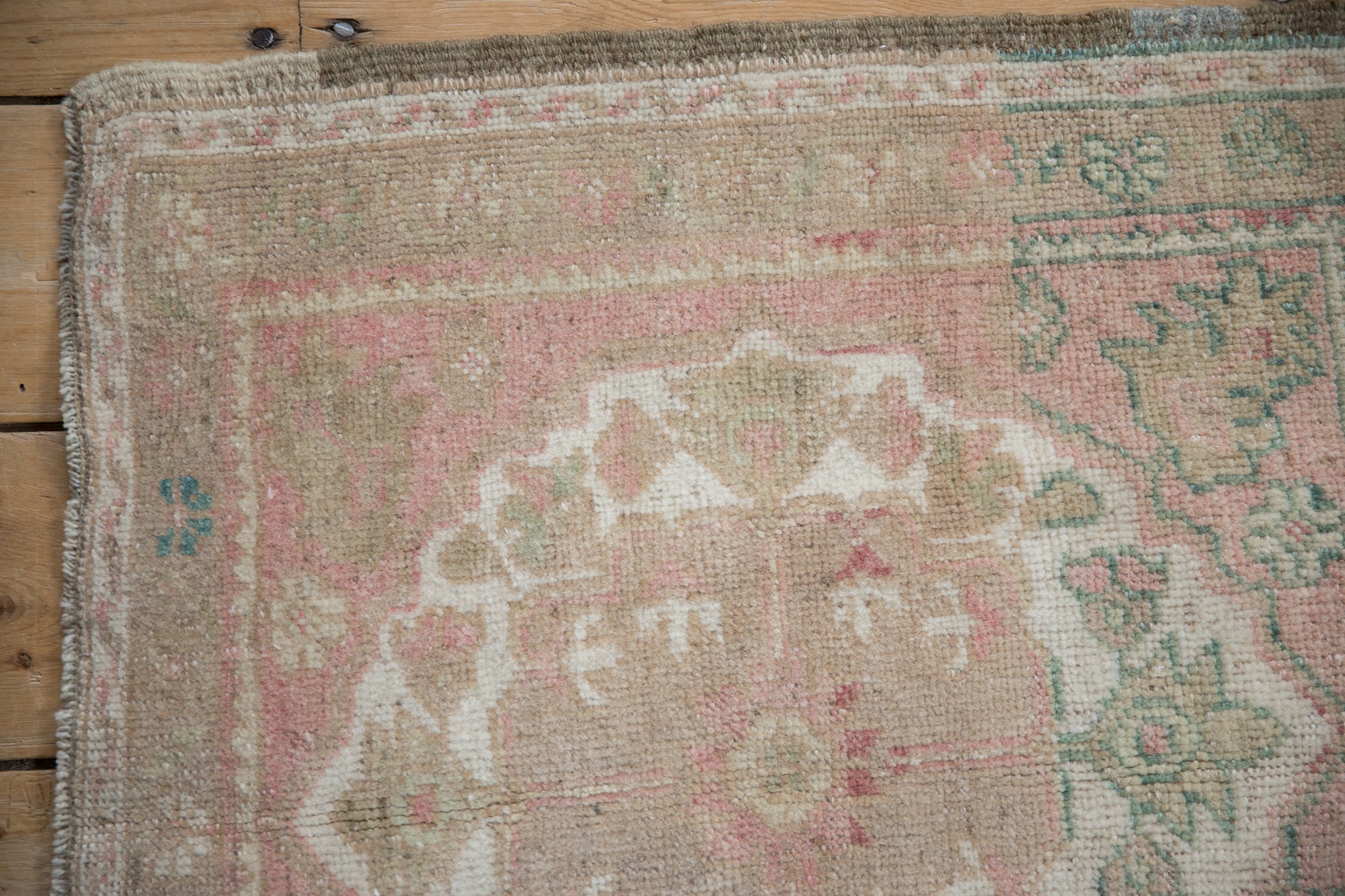2x2 Vintage Distressed Oushak Square Rug Mat