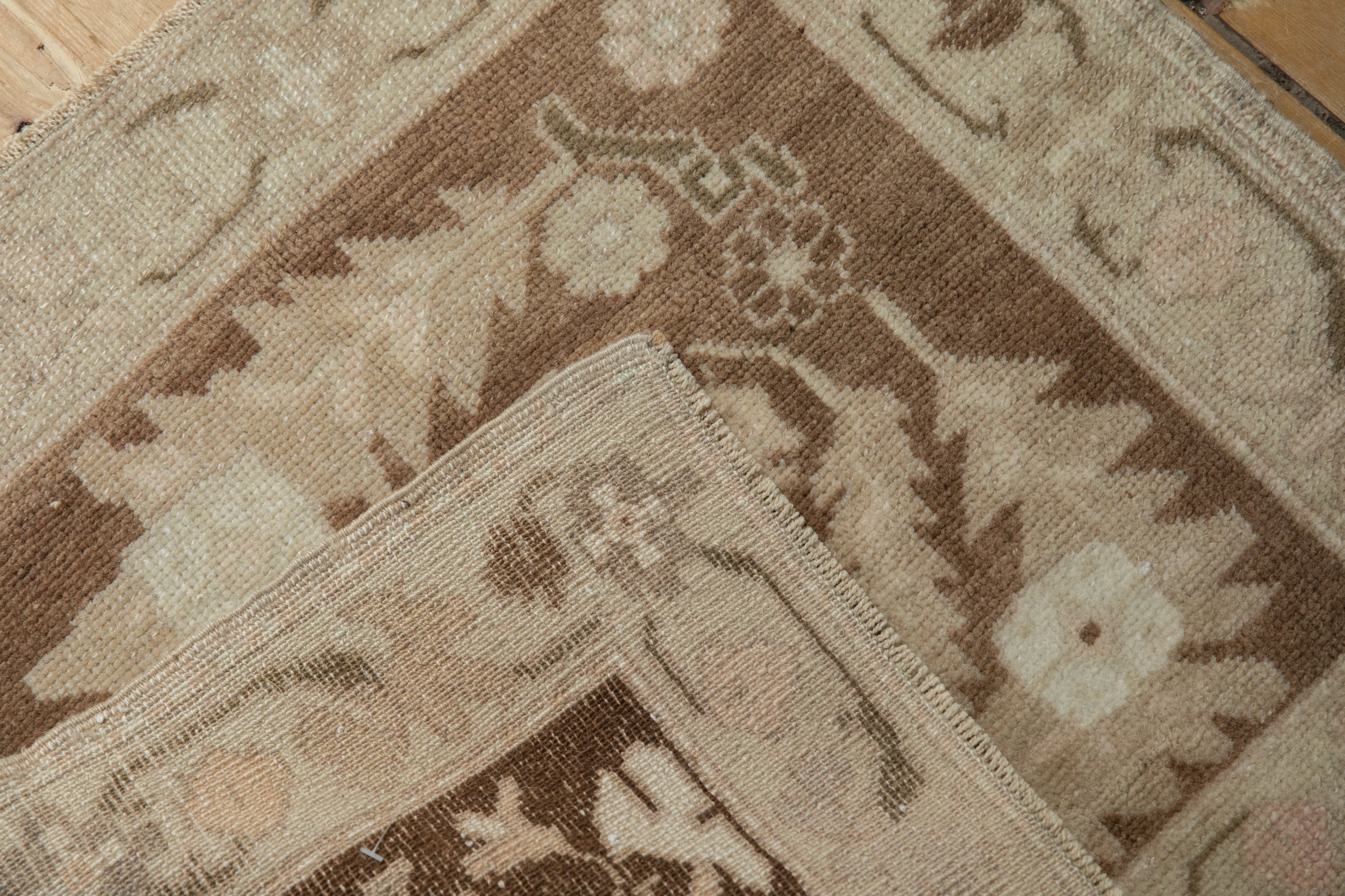 2x2.5 Vintage Distressed Oushak Square Rug Mat