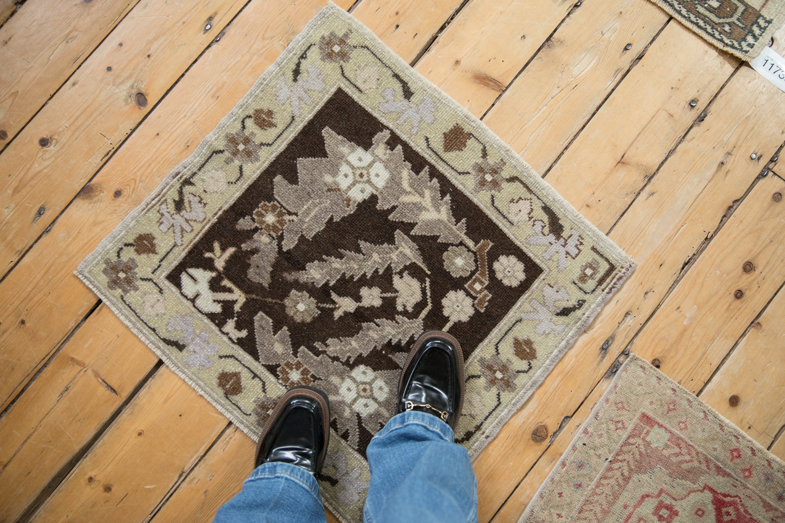 2x2 Vintage Distressed Oushak Square Rug Mat