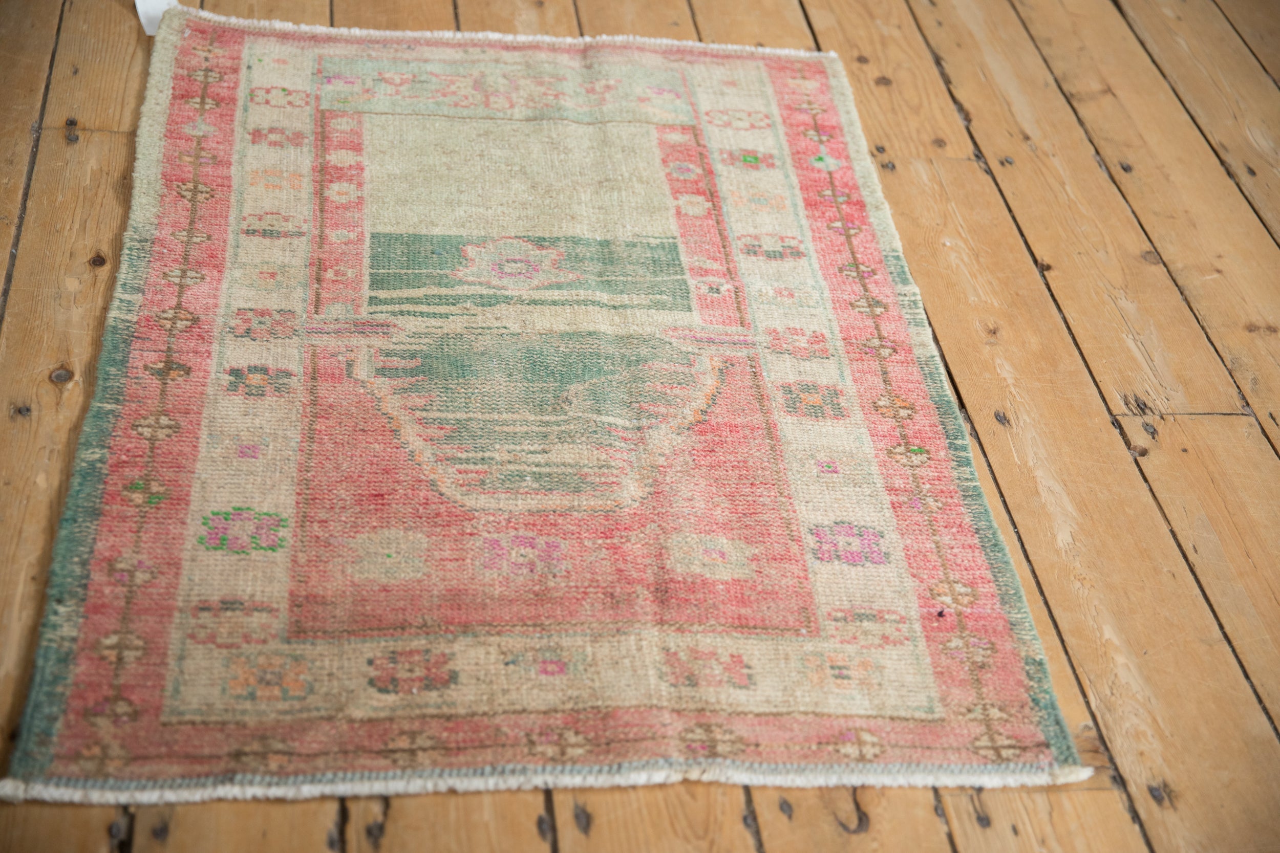 2.5x3.5 Vintage Distressed Oushak Rug